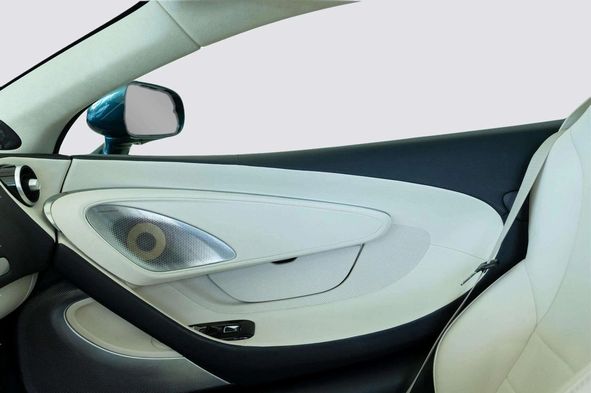 mph012_3297288534_image_13_d2b7c6a4b5