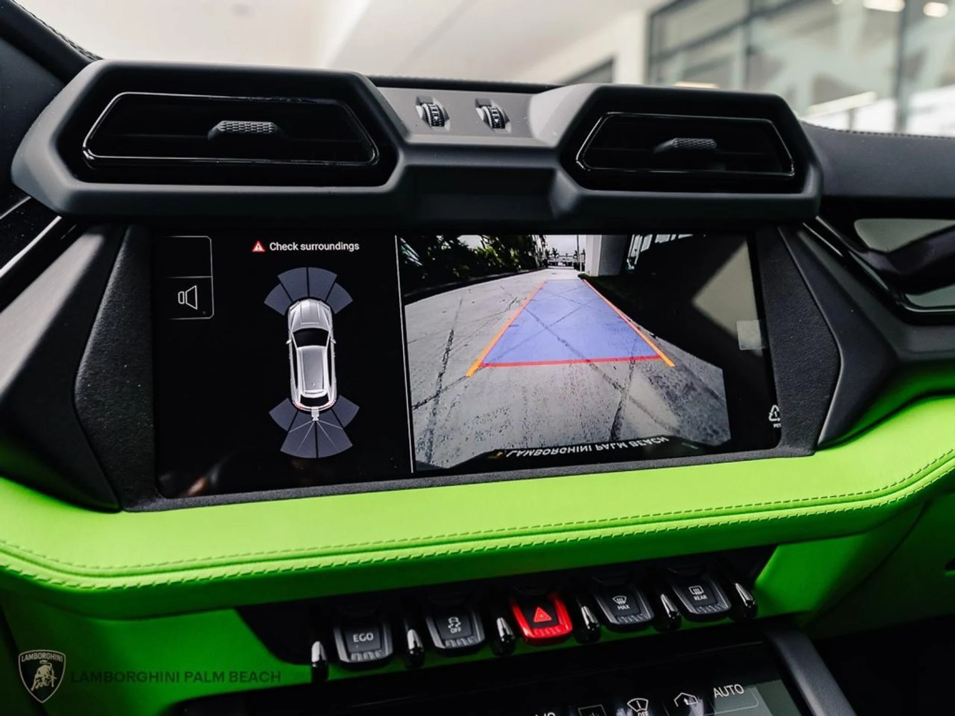 mph012_3297880411_e6de0febdc81aa49b1367a96e03d5388_c2322dd6d0