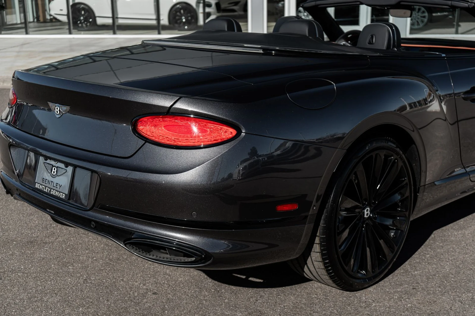 mph012_3298078173_349eb3ae_3d8d_473d_8eea_e8e891525993_792db9a704