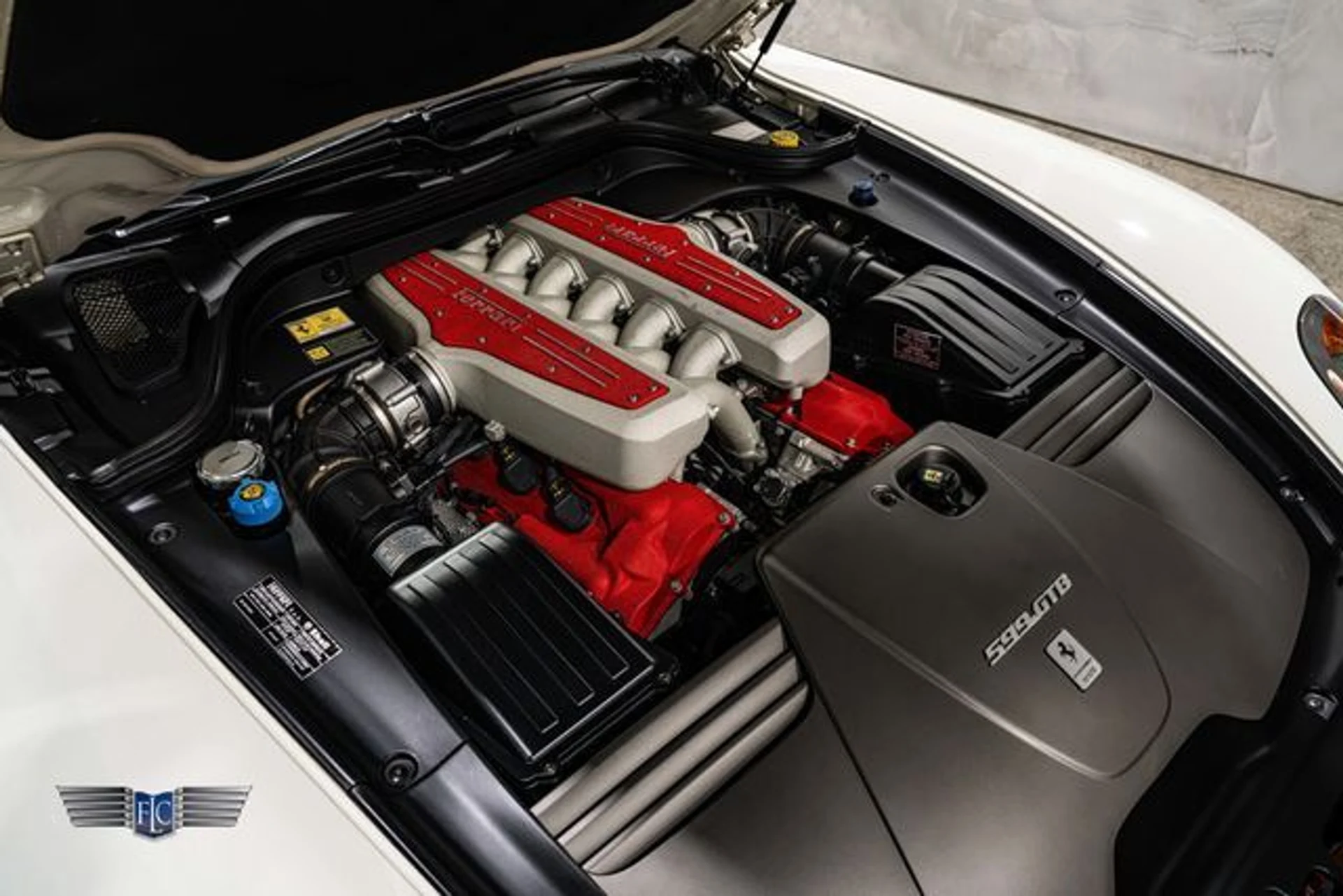 mph012_3298633146_used_2011_ferrari_599_2drcoupegtbfiorano_9689_23067510_17_640_b97f84ea61