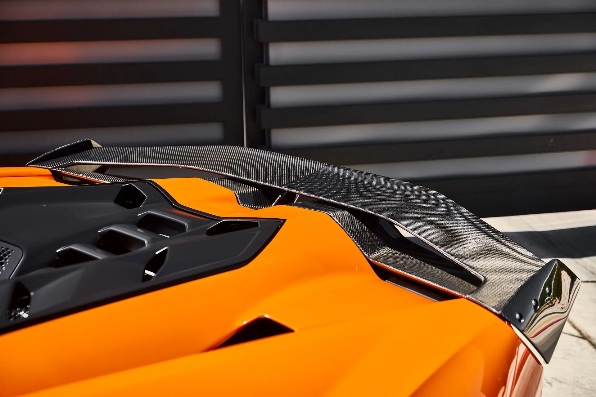 mph012_3299489137_Used_2025_Lamborghini_Revuelto_Base_1786151747_27442d788c