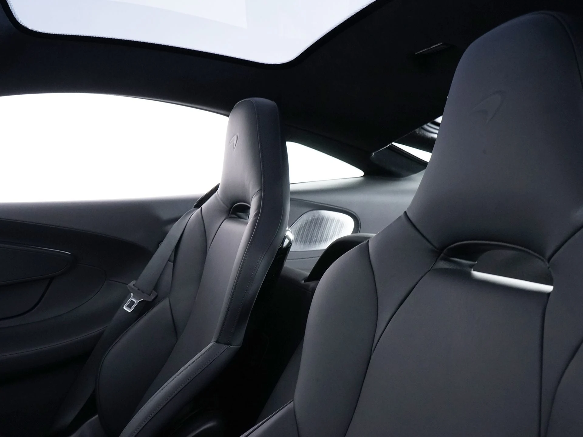 mph012_330078703_57506455aad2cba95920b9fafd5da730x_11a693aea3