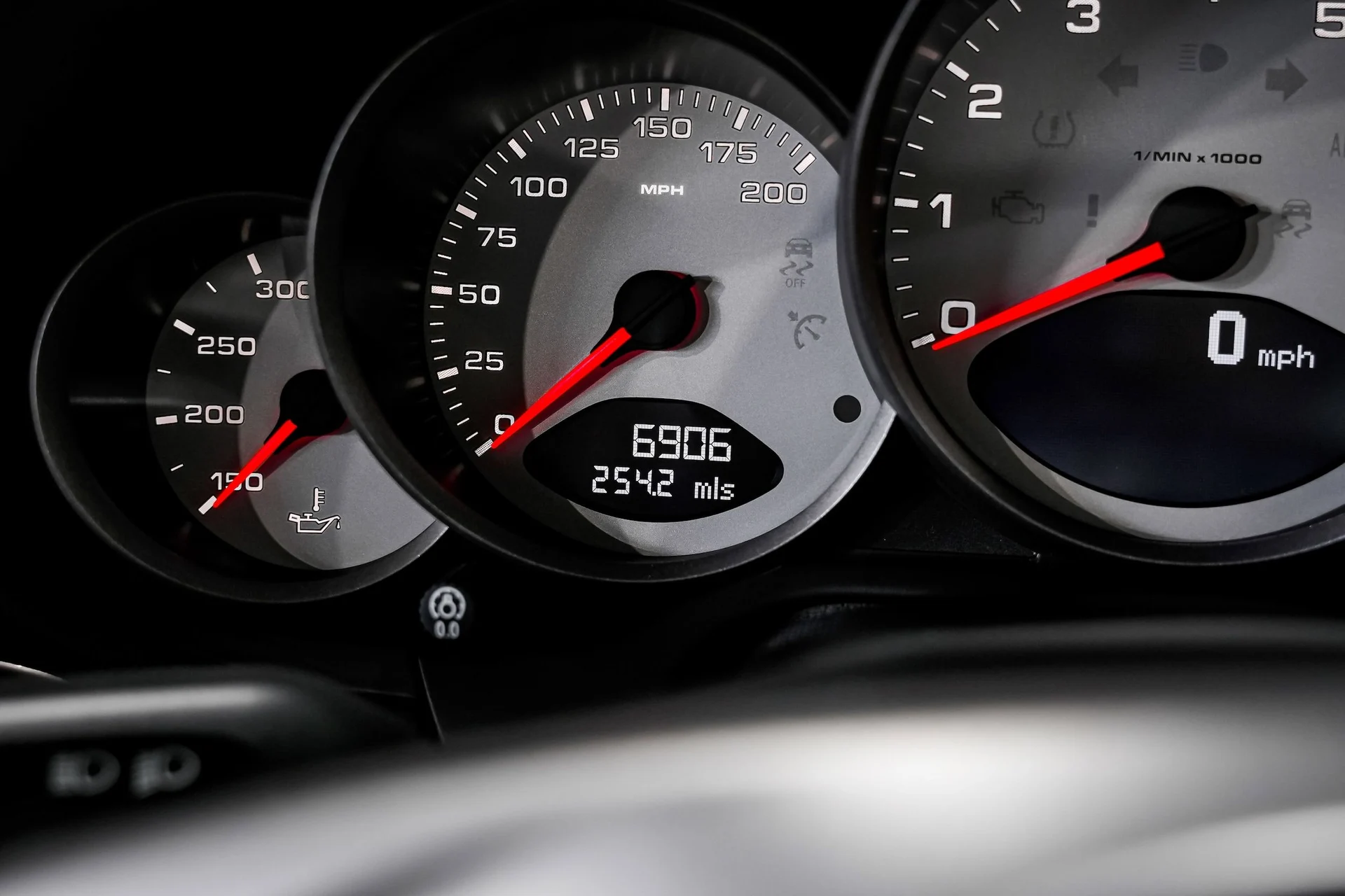 mph012_3305936215_e5fb0e04164163f4de48cac167db3a10x_a4851cda12