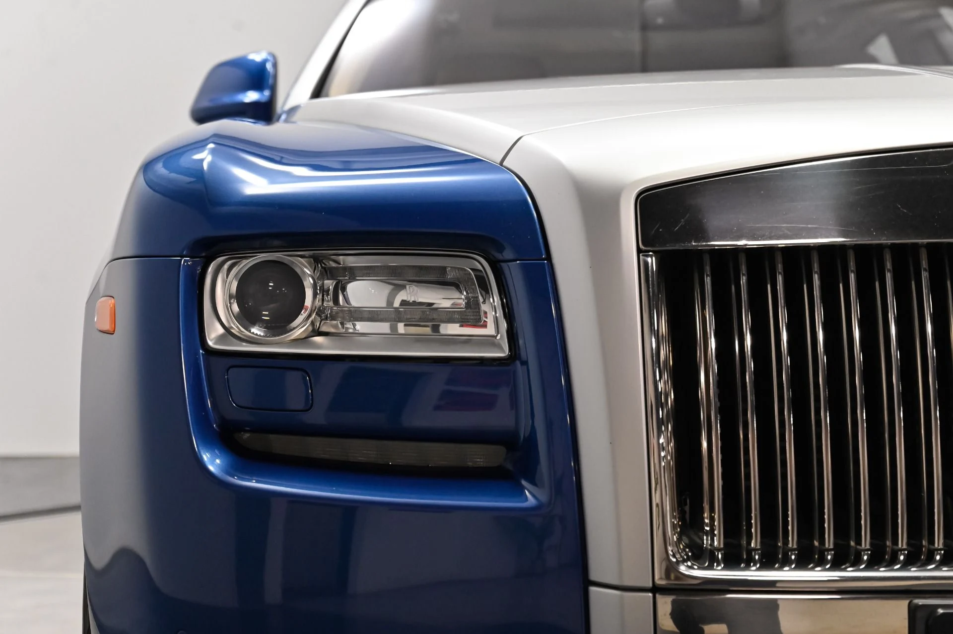 mph012_3309405493_Used_2012_Rolls_Royce_Ghost_Base_1791906503_958e6707e2