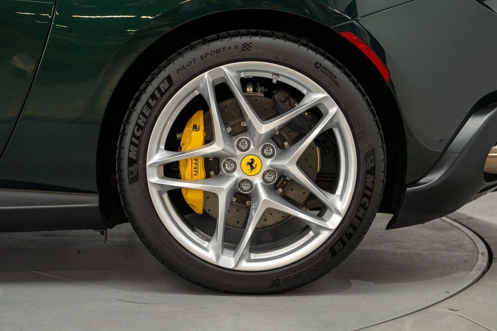 mph012_3309415031_Used_2022_Ferrari_Roma_1777382862_d97e7c9f29