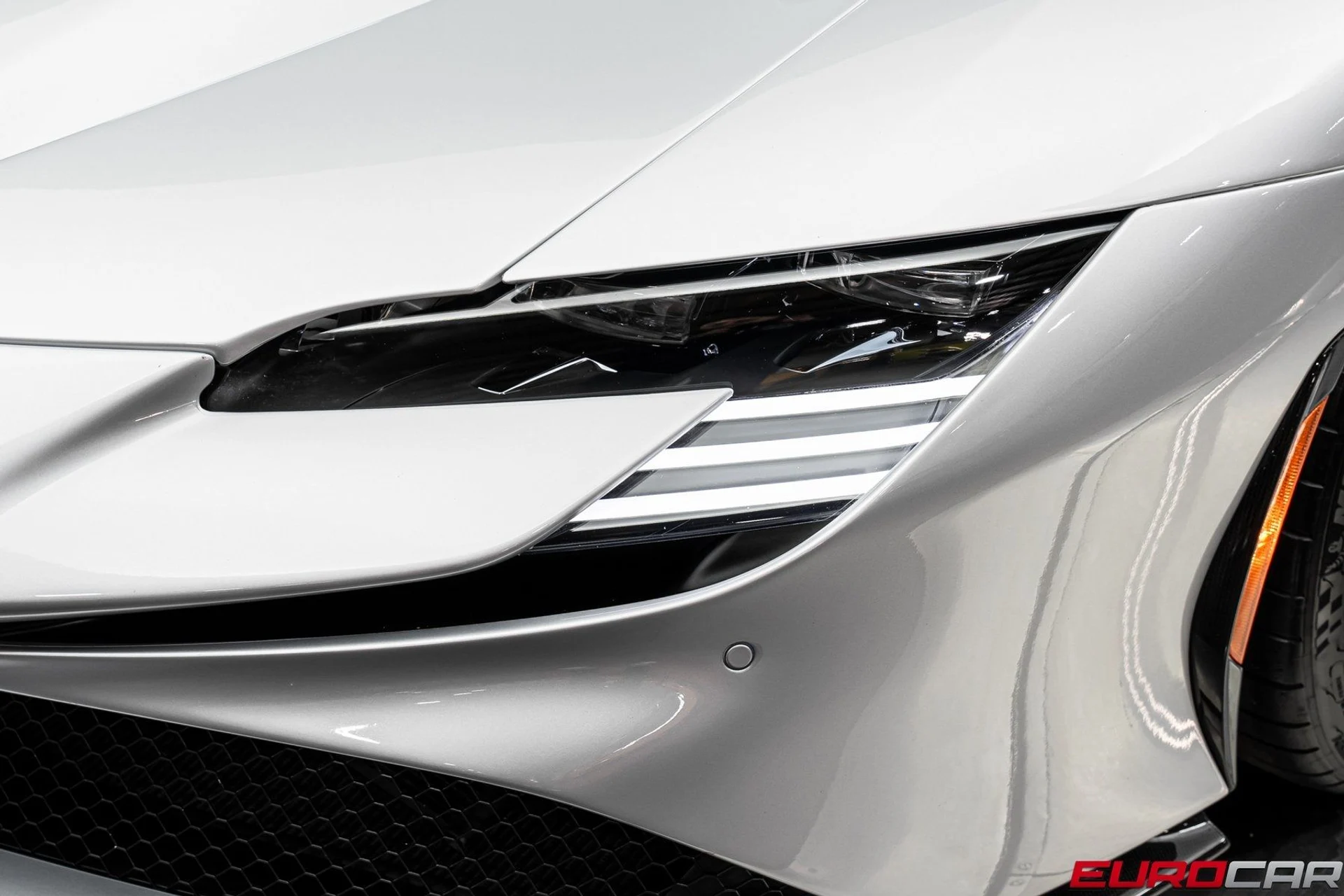 mph012_3326722182_image_13_0469f2503a