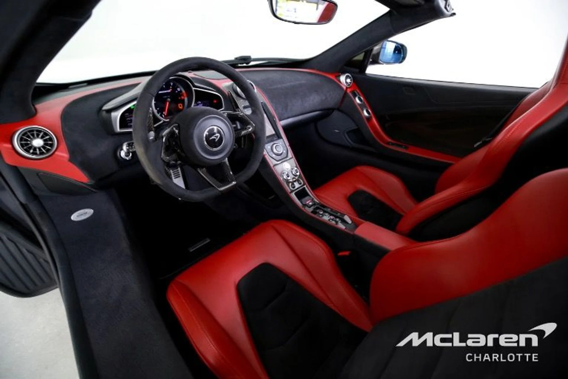mph012_3331155581_Used_2016_Mc_Laren_650_S_Spider_111992600a