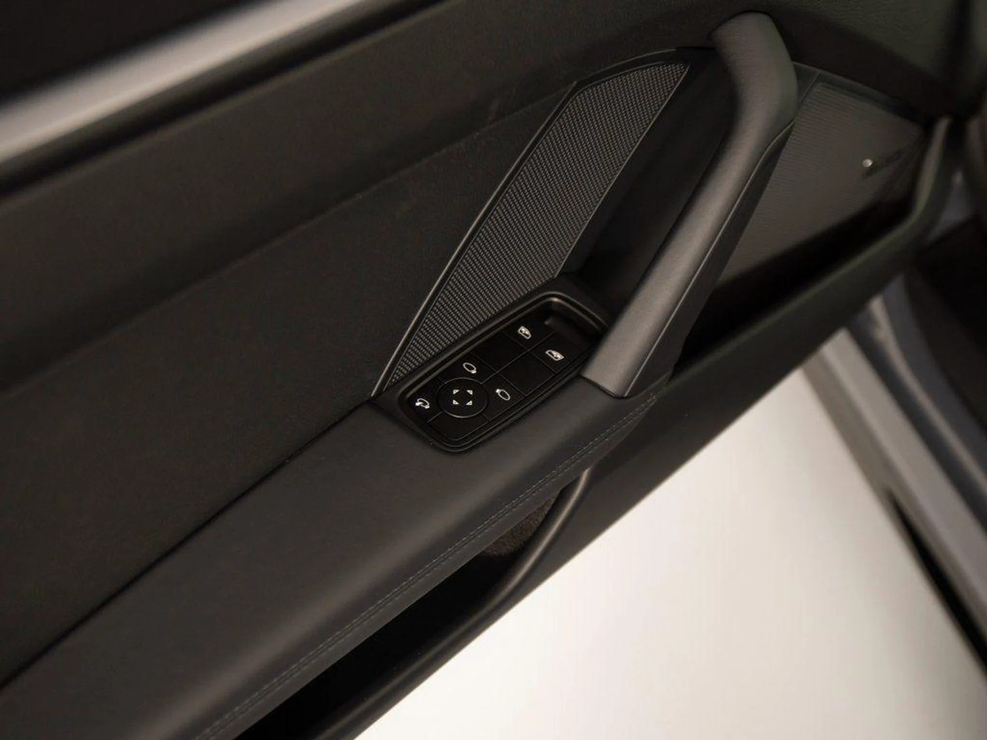 mph012_3333007384_fcs_A_Cdak8lw2w10_T5o_JH_6_Vil_NN_8_e7da4feee7