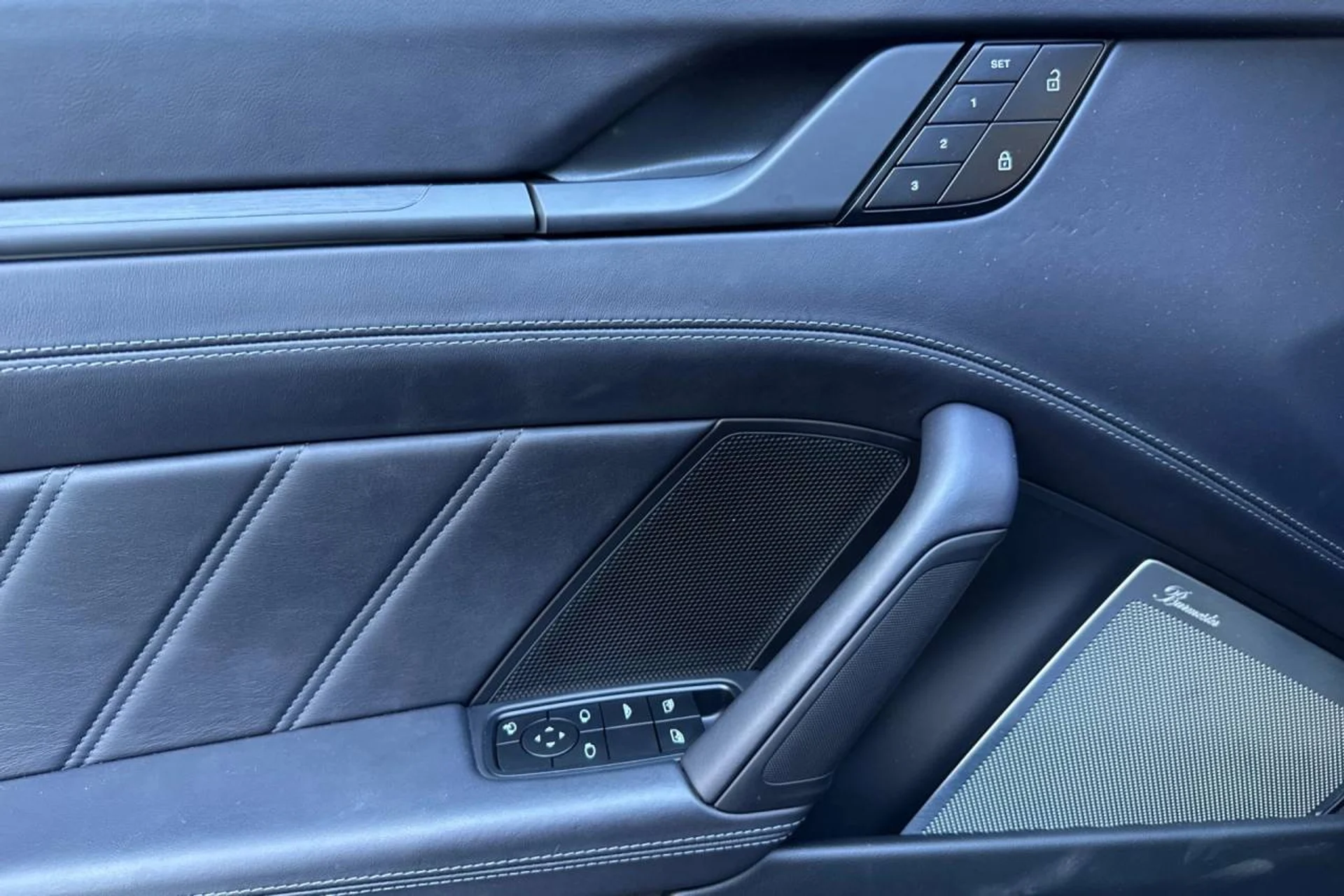 mph012_3337008448_1280_aeaa99cf04