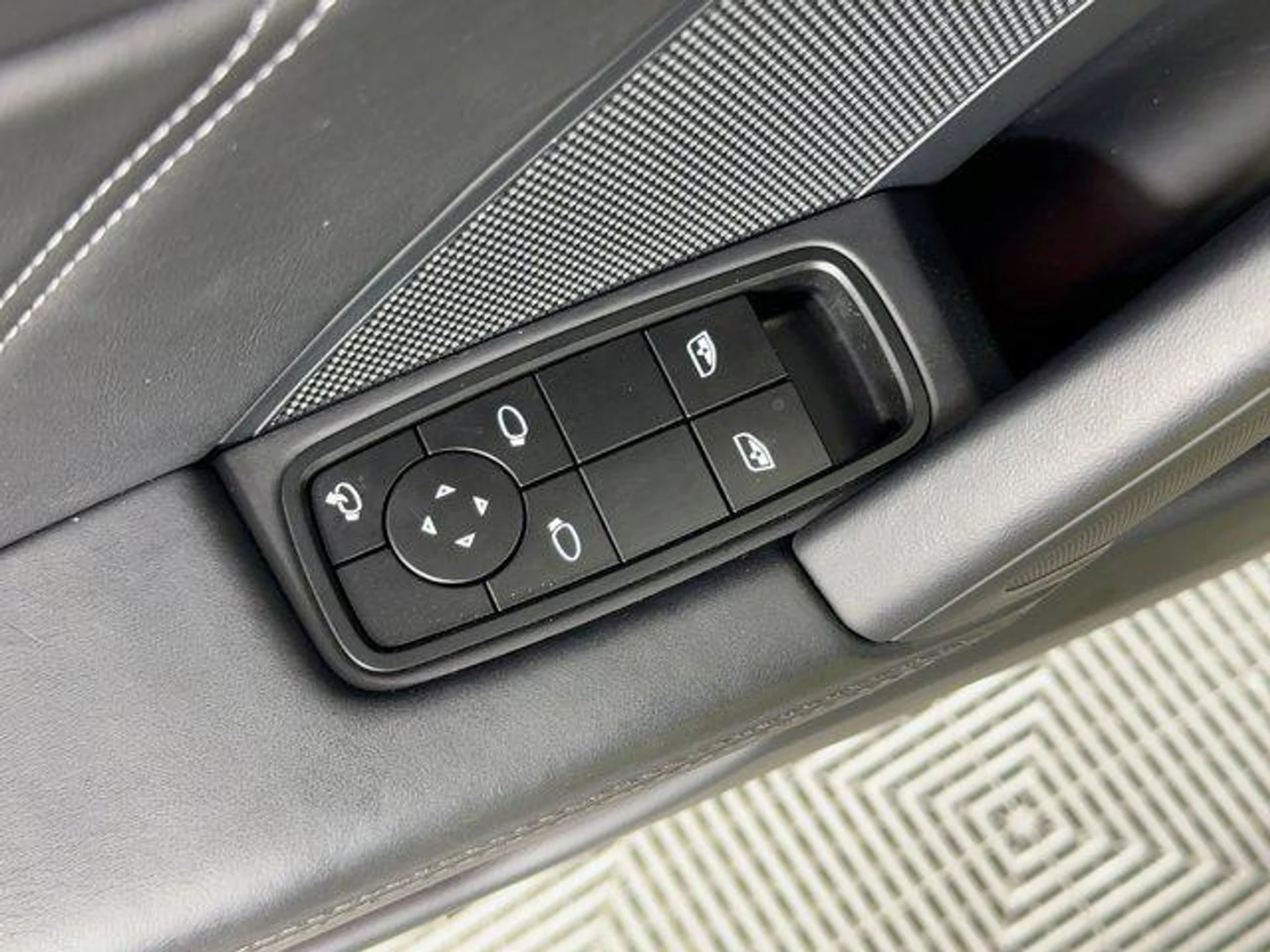 mph012_3337655149_X5_Eut_Bti_SW_9czygw_H_Bu_A_Ik0_Ohsg_9684e83ee3