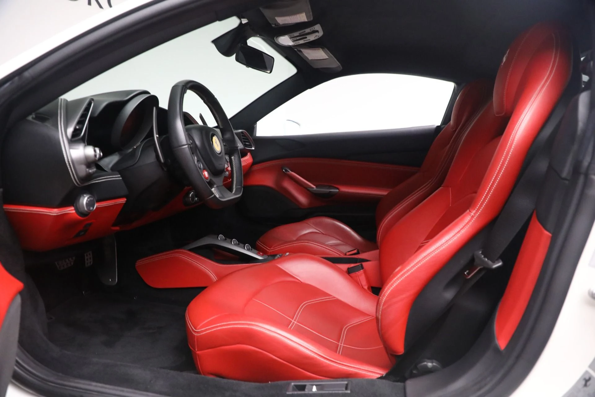 mph012_335037028_Used_2016_Ferrari_488_GTB_c55fe630bc