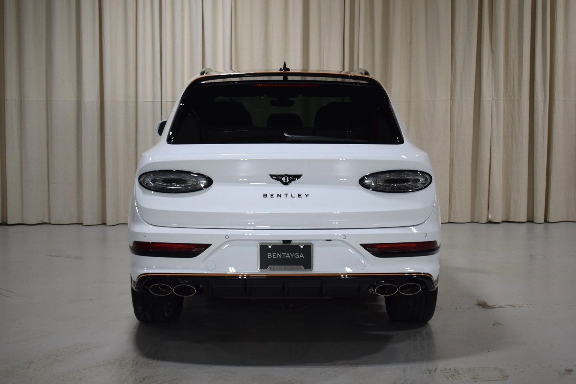 mph012_3356057782_867f4a8c87ac6e419cf00d240cca6729x_930b9e11cd