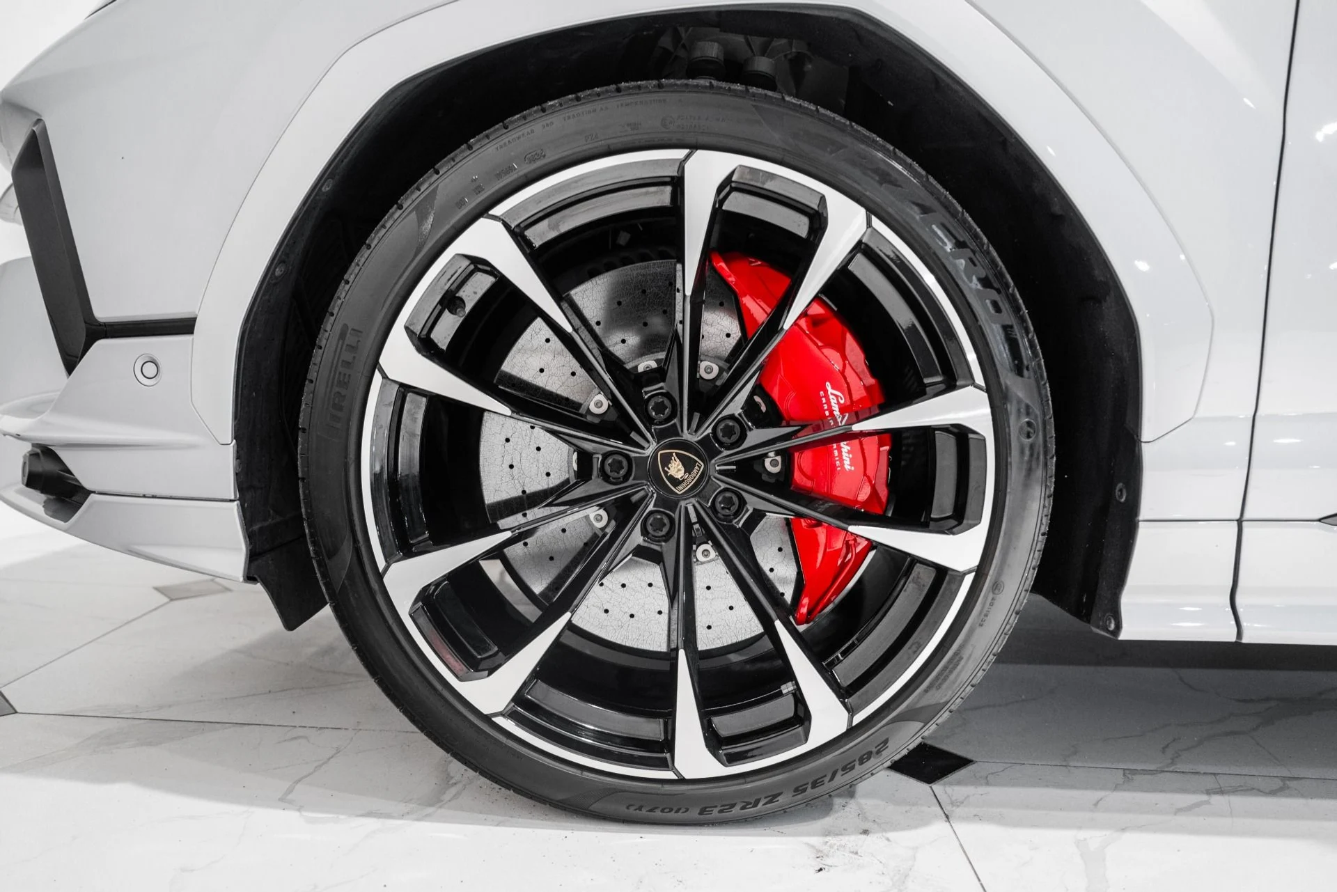 mph012_3358954068_Used_2024_Lamborghini_Urus_S_1773253440_5da2b1c25b