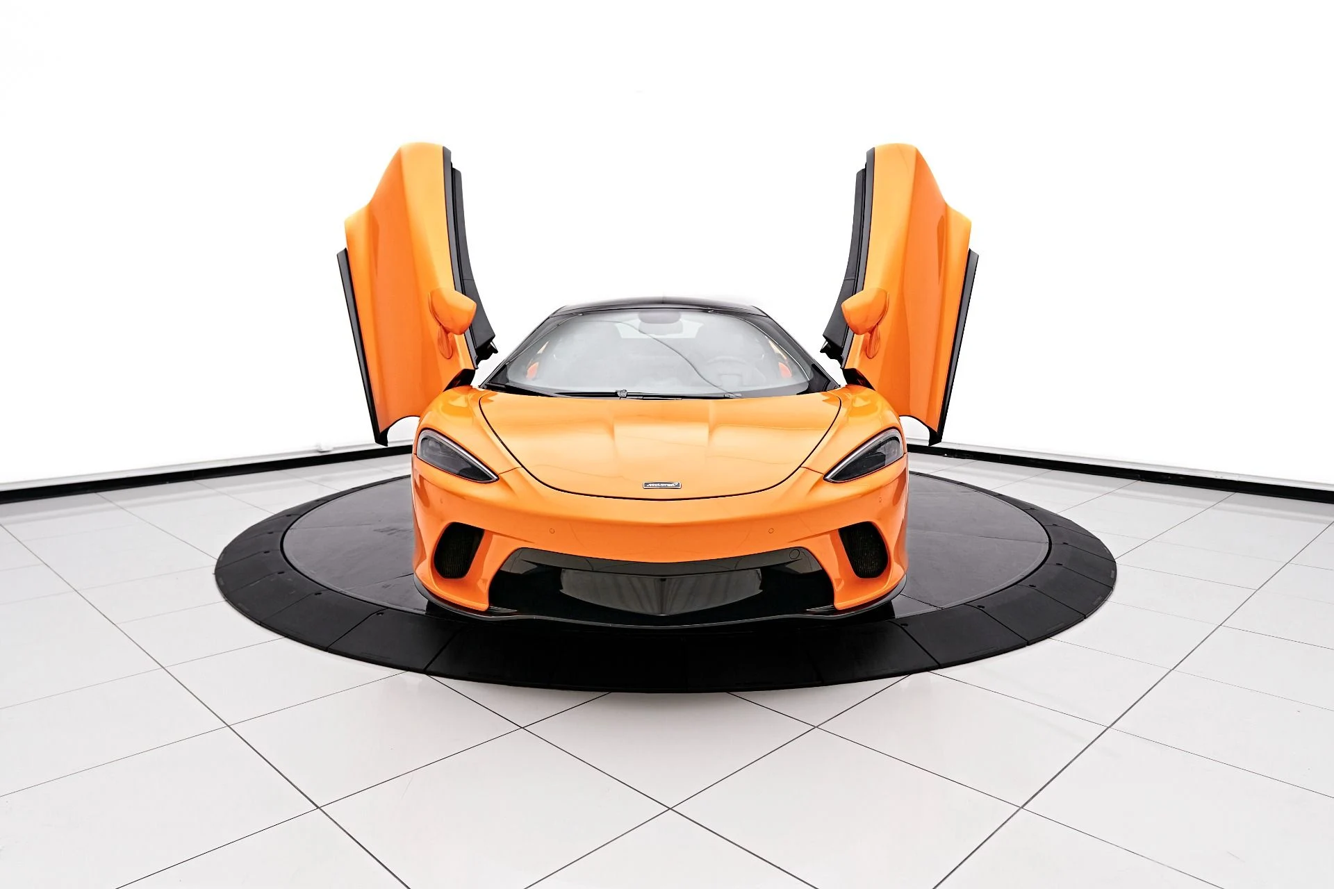 mph012_3359670315_Used_2023_Mc_Laren_GT_Base_1712094494_354a6cd68d