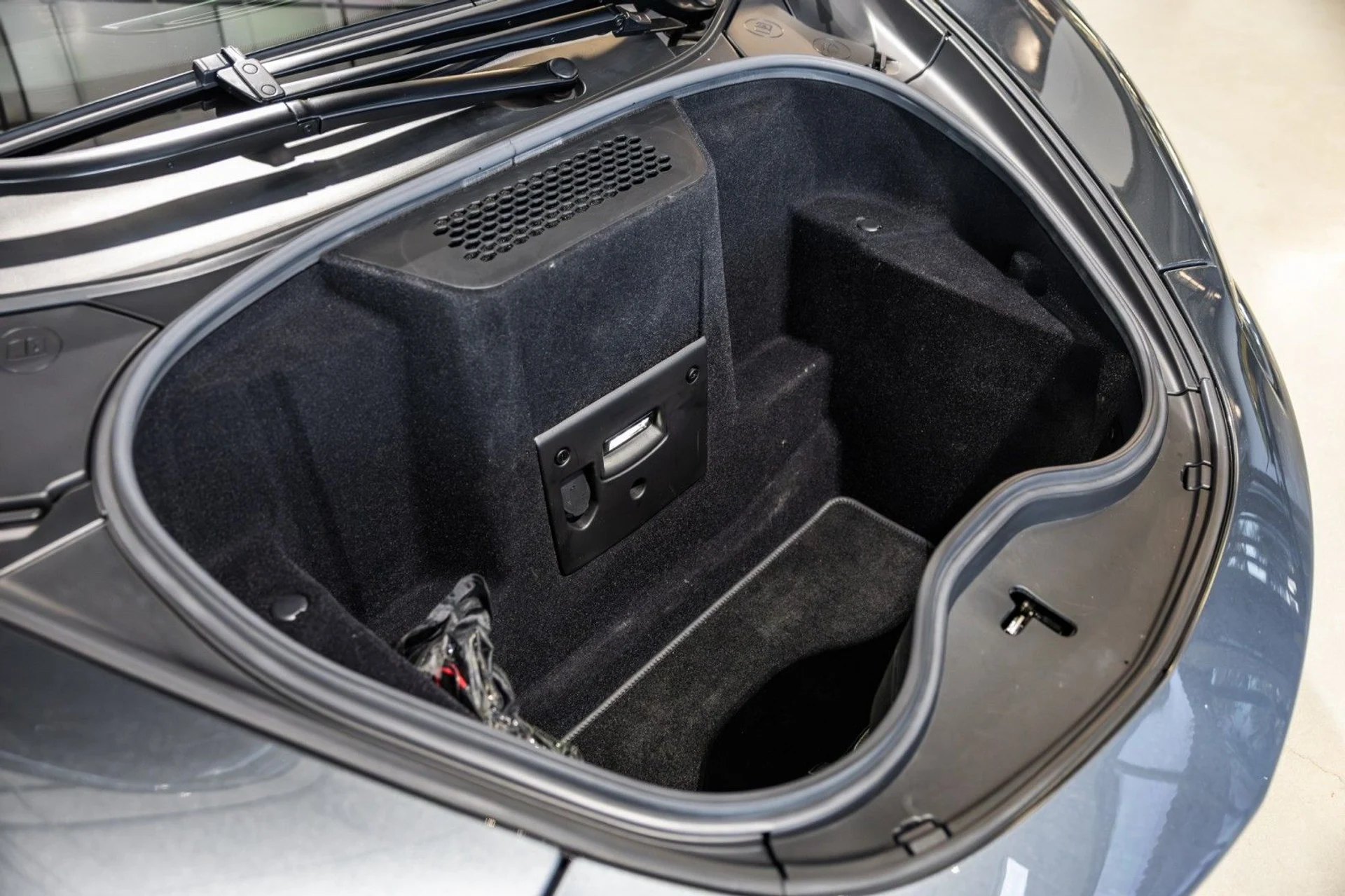 mph012_3363812092_PA_7688a9a9dd