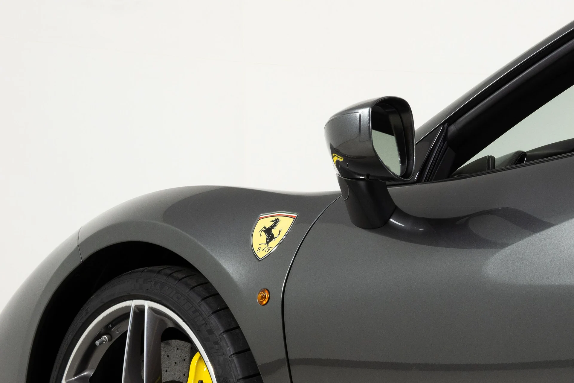 mph012_3366506604_1fb3dd66092af90f283b7028810fec2f_5d6645c351