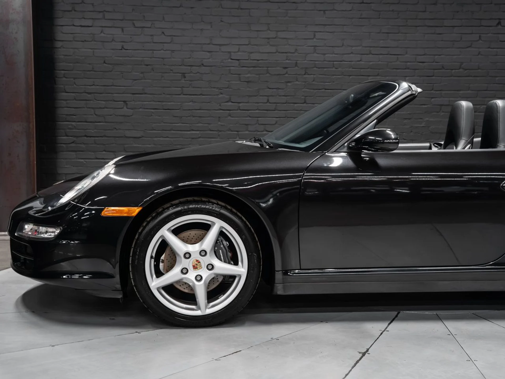 mph012_3372892967_porsche_911_2006_977f884304