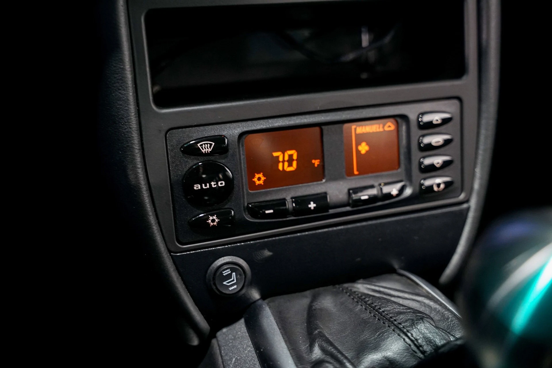 mph012_3379305396_d7f8e14aecabf2de0cddfa90b7c8d64bx_92e8f6b35d