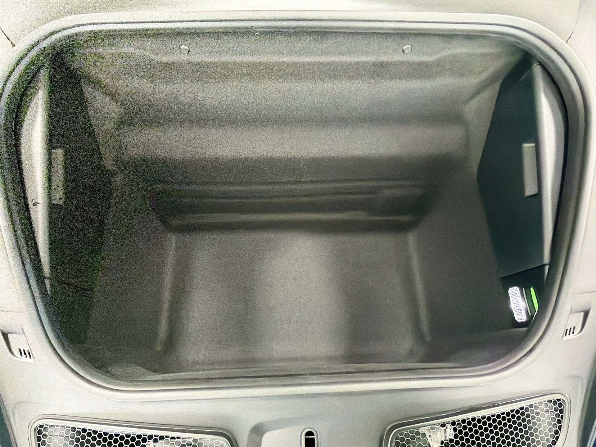 mph012_3381402737_5b4e6a08834ad6a55eaf65c18d6c0d68_49510c43f5