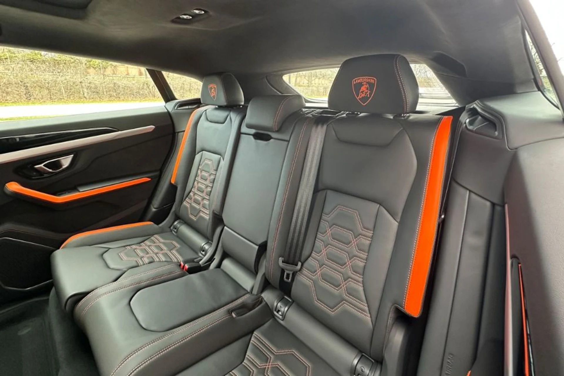 mph012_3385947465_New_2026_Lamborghini_Urus_SE_1776108606_e3c5098e3f