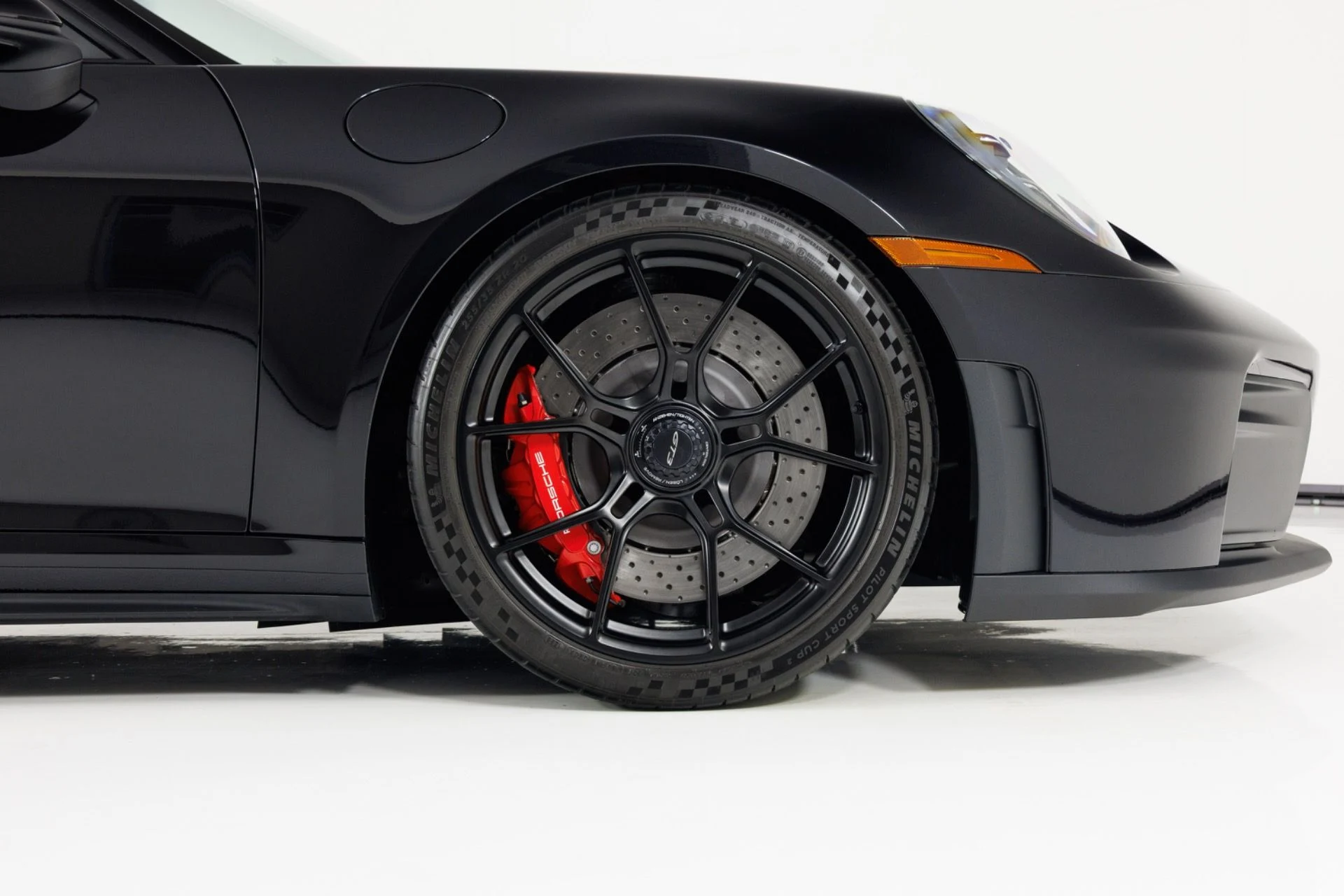 mph012_3386116185_Used_2025_Porsche_911_GT_3_1777071827_4fb315e435