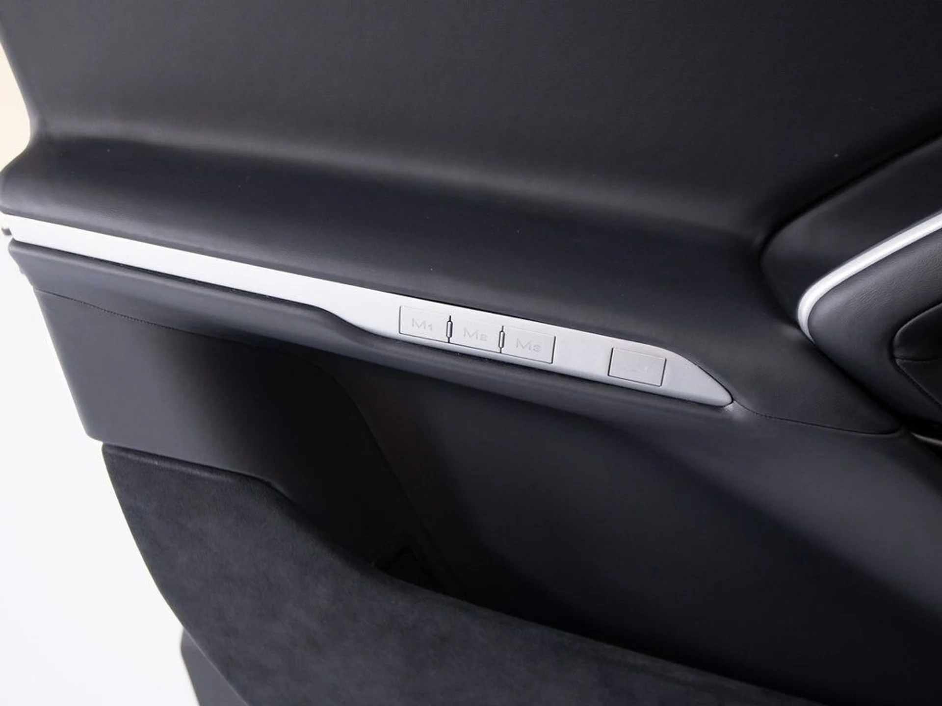 mph012_3386214136_c5af9bdf9de6cb0945d0dac8e1c83c66x_b905e976fb