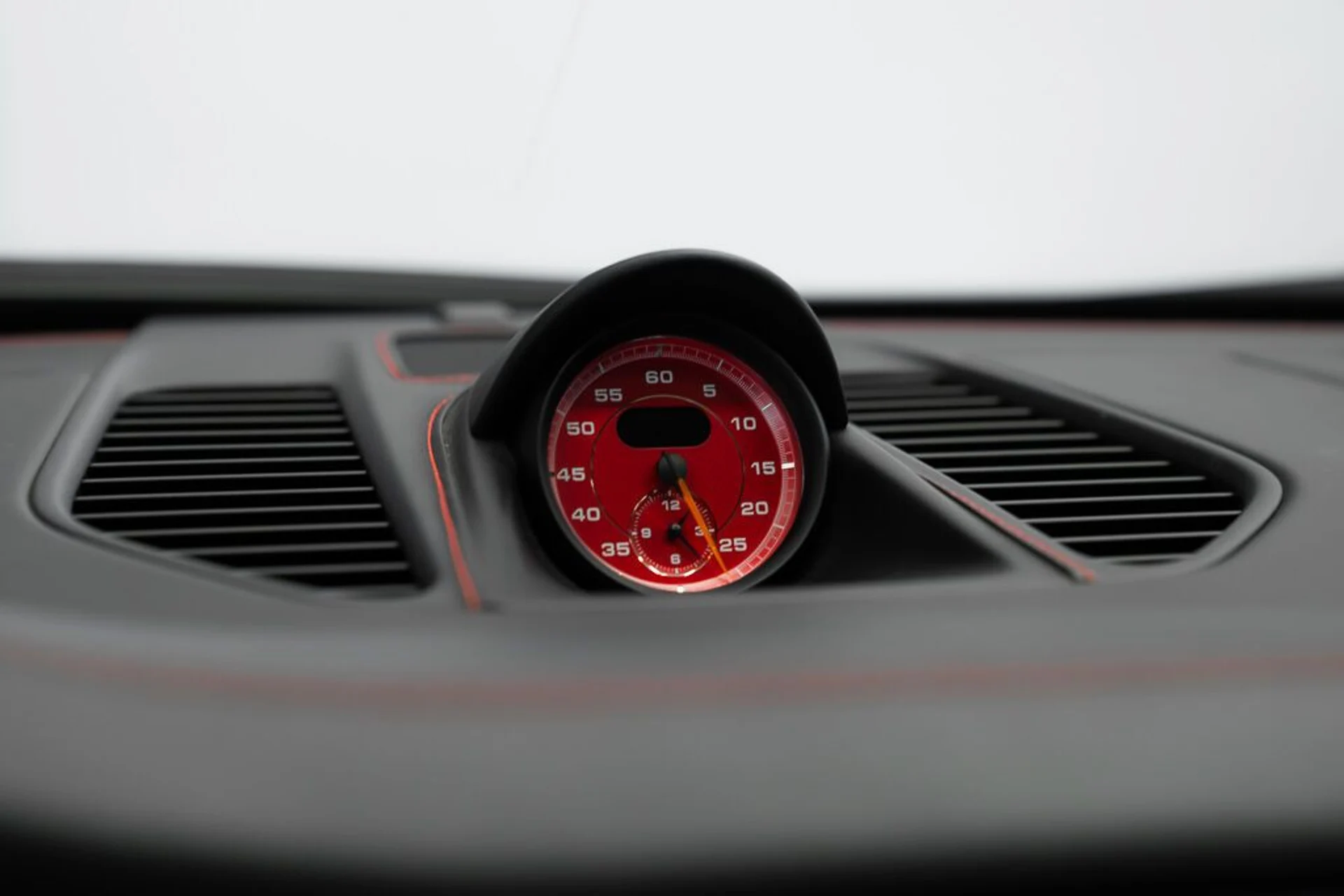 mph012_3387346780_porsche_911_2018_jpg_v_1773863537_fc70e25b2a