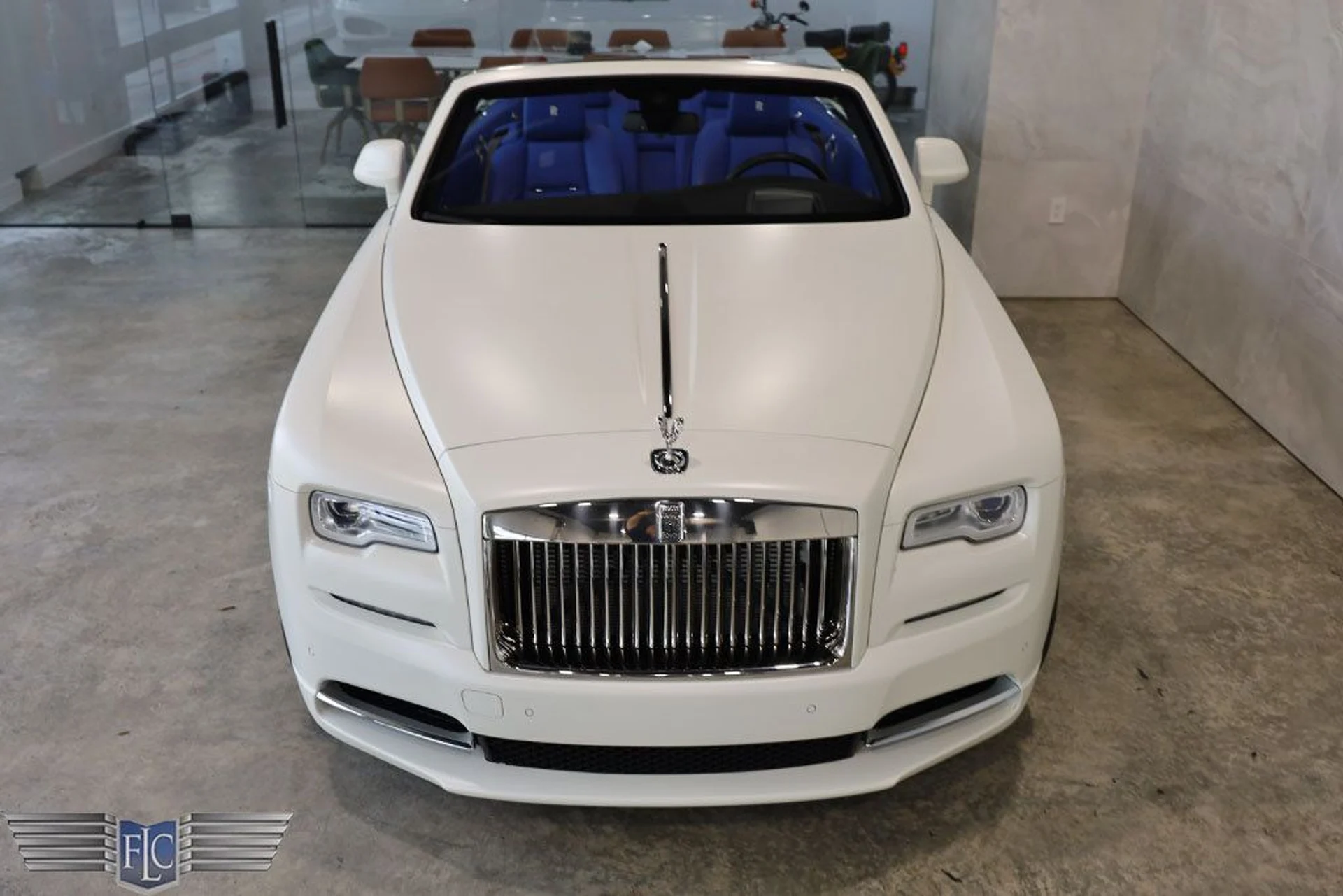 mph012_3388272458_used_2020_rolls_royce_dawn_convertible_9689_22662057_13_1024_09538293b1