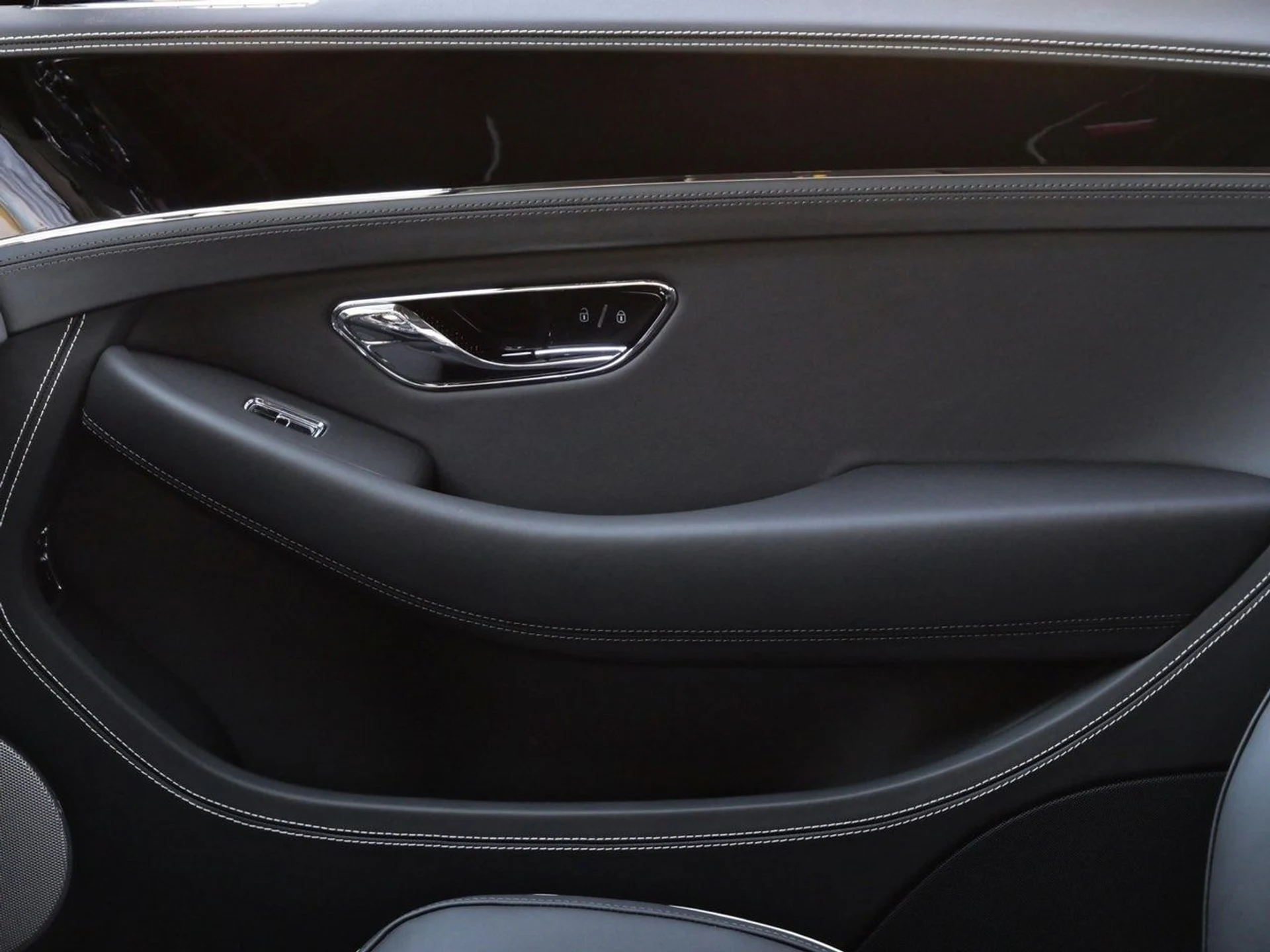 mph012_339353597_9448503886b574c81e55e0e18d8fcee0x_0c41b0e4de