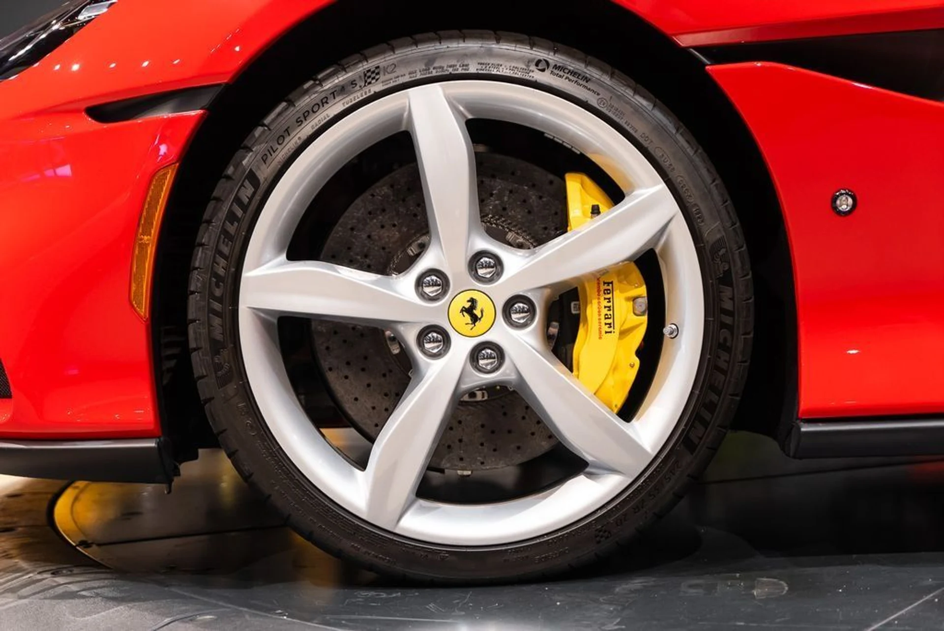 mph012_3393583248_2406b7107ea27222751f39e00299aabd_4a1f595723