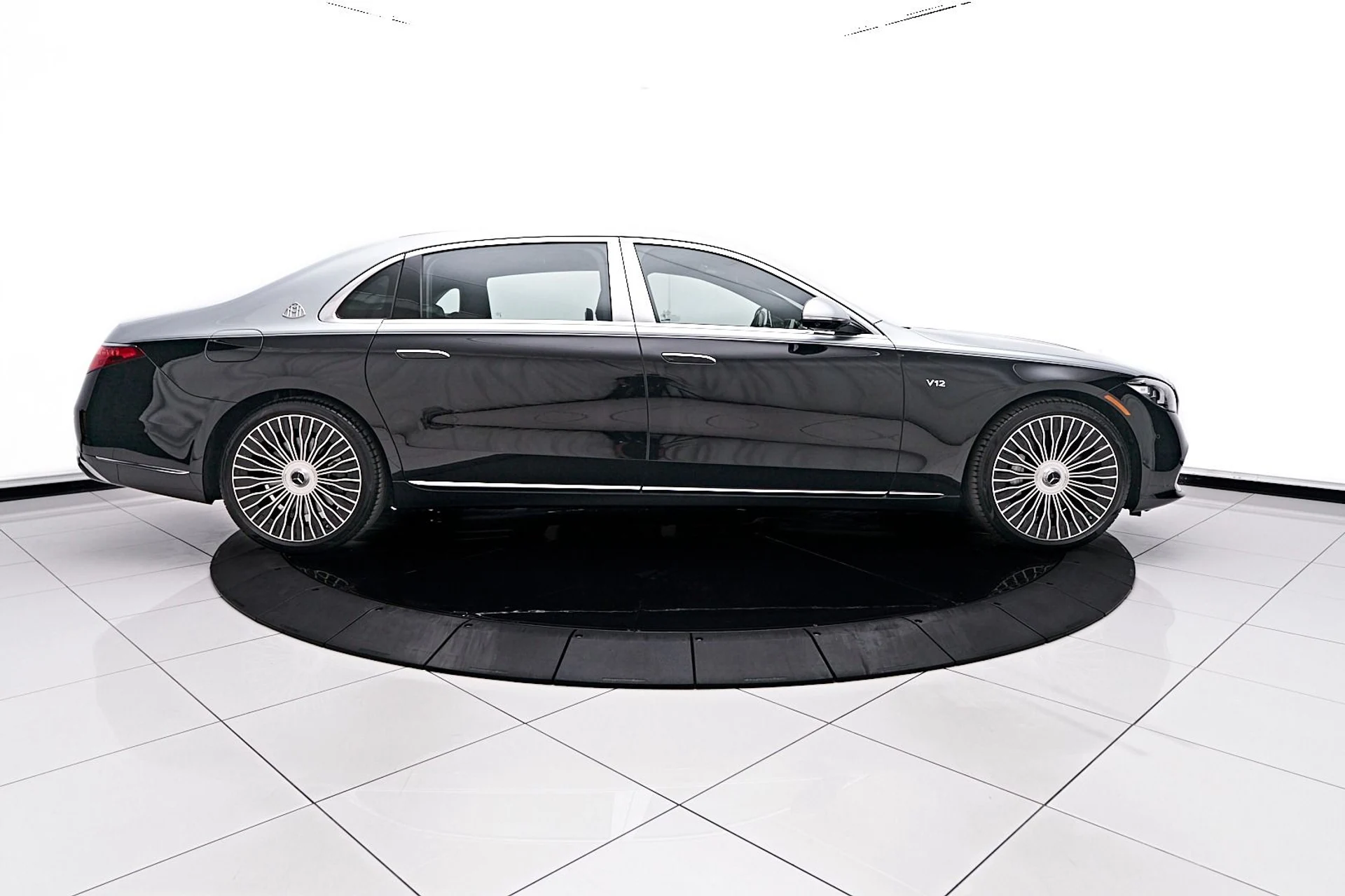 mph012_3394587865_Used_2024_Mercedes_Benz_S_Class_Maybach_S_680_1746842938_04ff98a9a9
