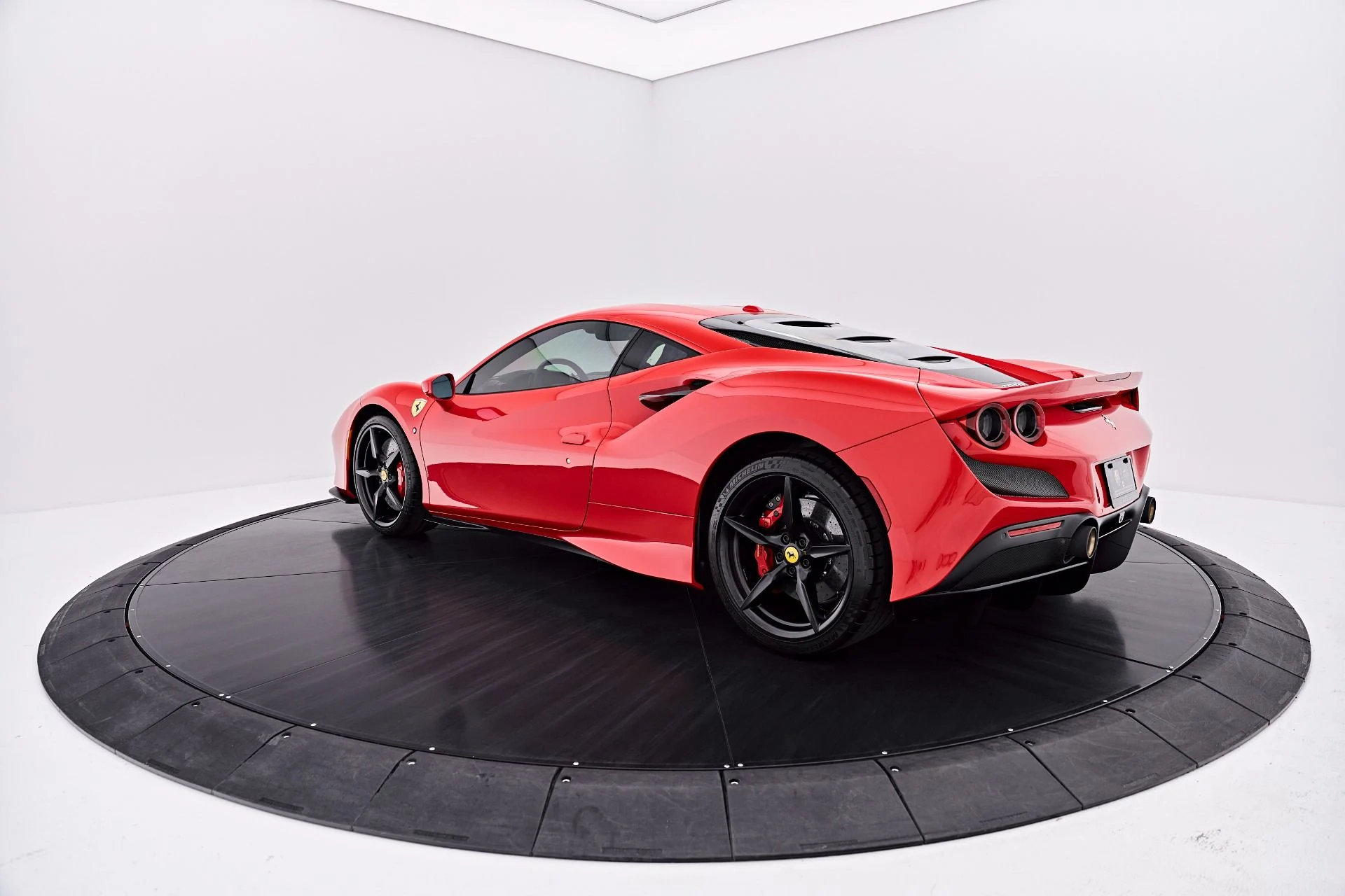 mph012_3396521815_Used_2020_Ferrari_F8_Tributo_Base_1787788375_4a96762bf7