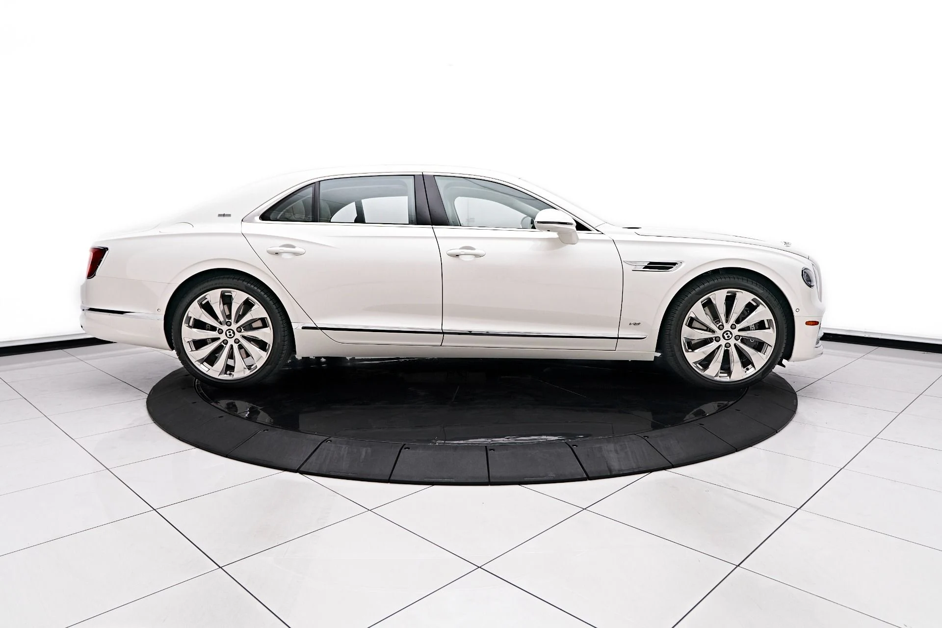 mph012_3400815722_Used_2021_Bentley_Flying_Spur_V8_1755391879_f36927bdee