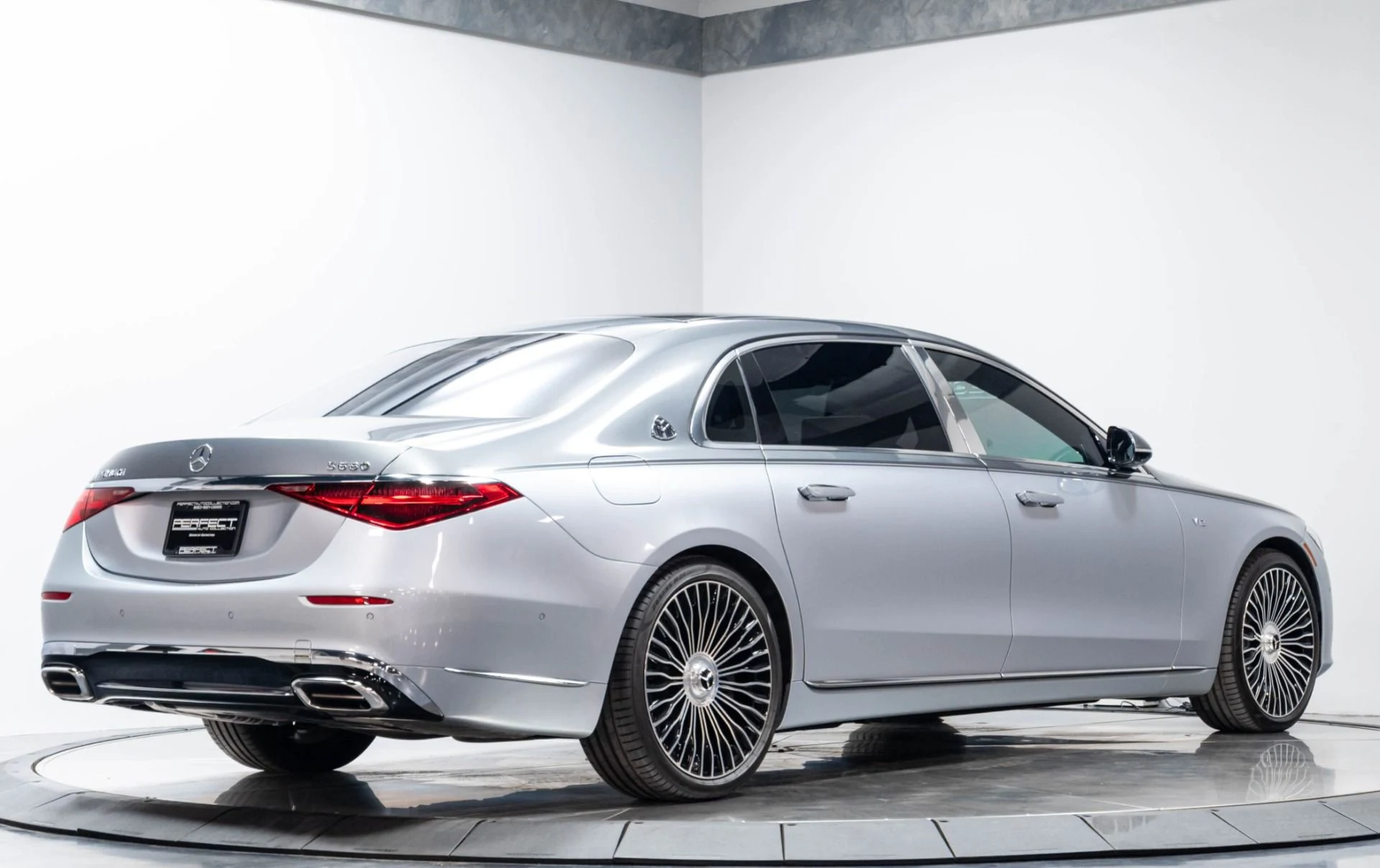 mph012_3405244997_Used_2024_Mercedes_Benz_S_Class_Maybach_S_680_4_MATIC_1777501614_24ae147bc5