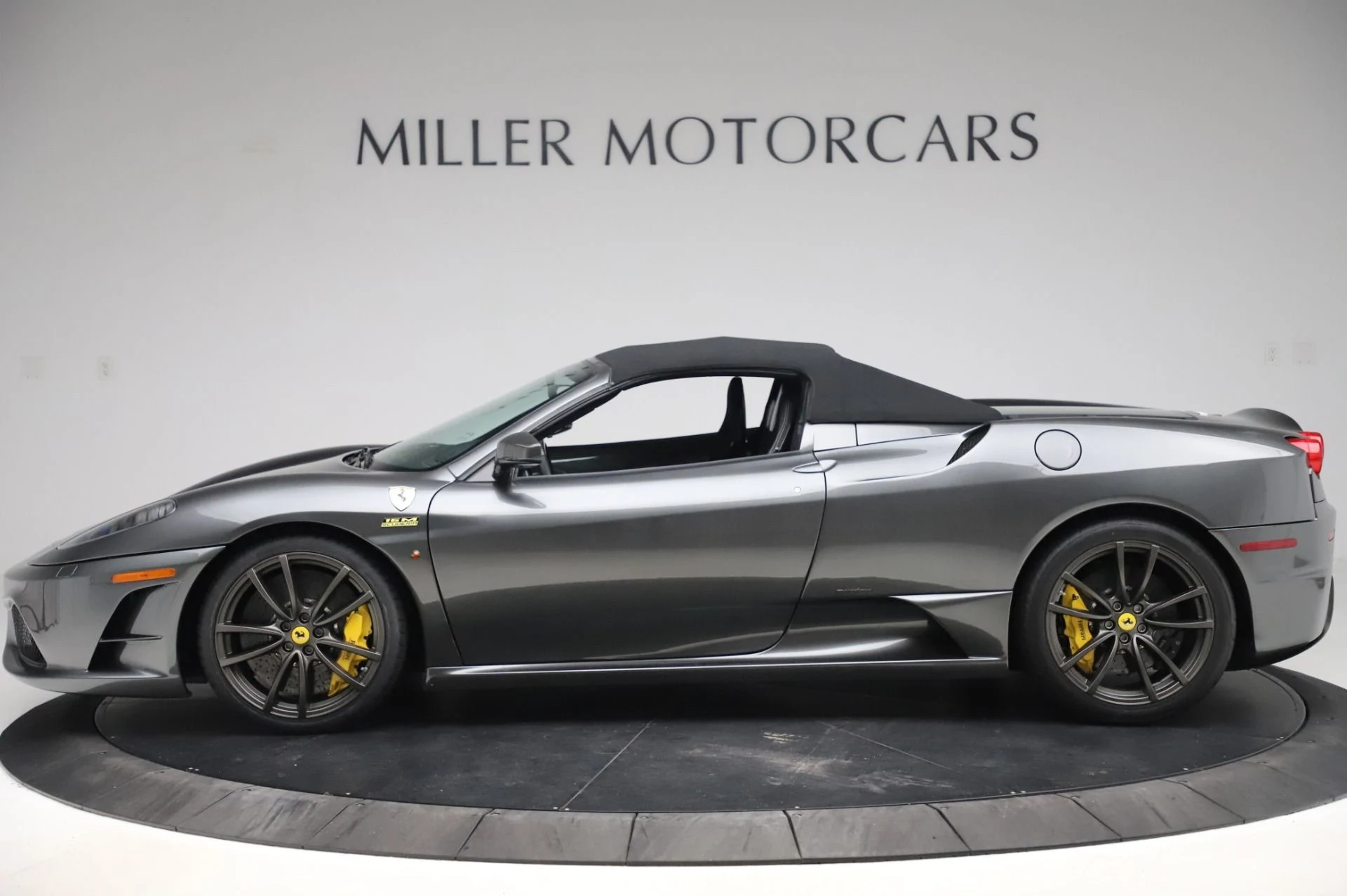 mph012_3412779092_Used_2009_Ferrari_430_Scuderia_Spider_16_M_d7b4bd452d