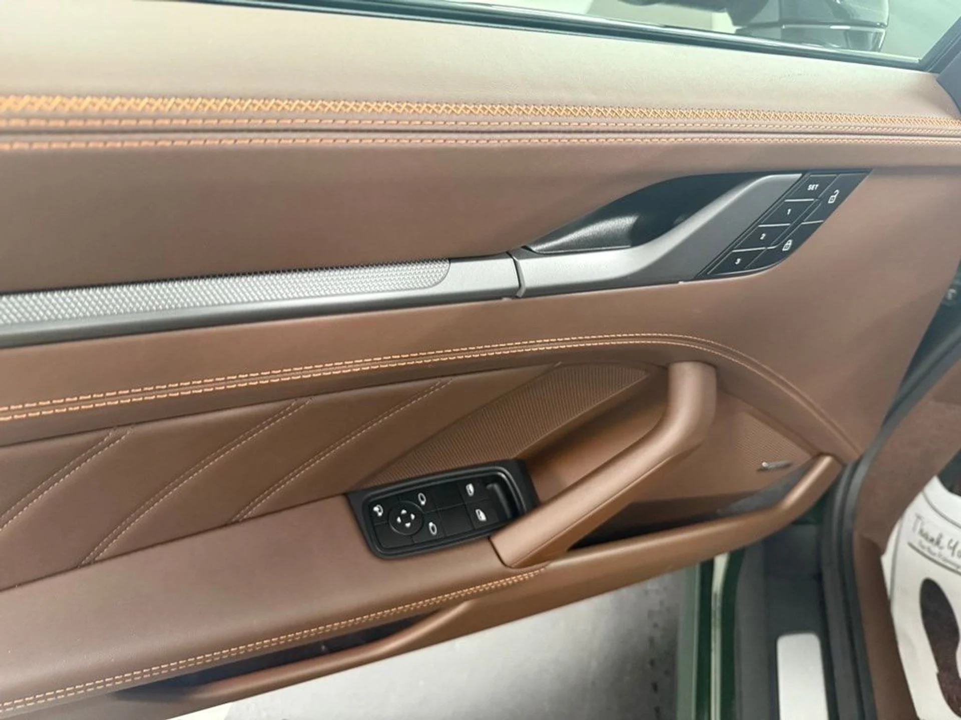 mph012_341723050_e2805cac8b1b55dee464b8f6bdf470f8x_7125a02880