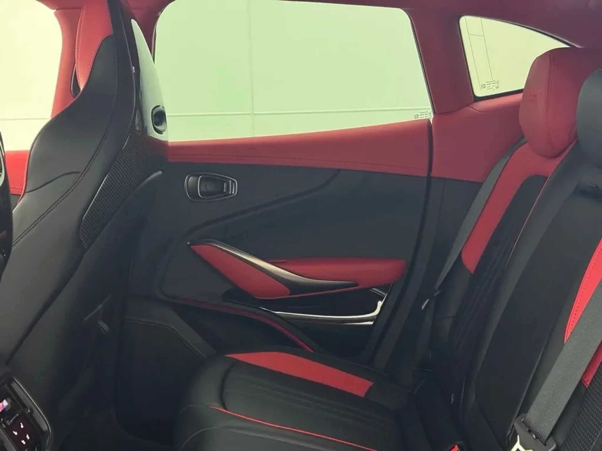 mph012_3417740229_v8qg0kmjxlmoec2giy2a4qge052p_37d7c1225f