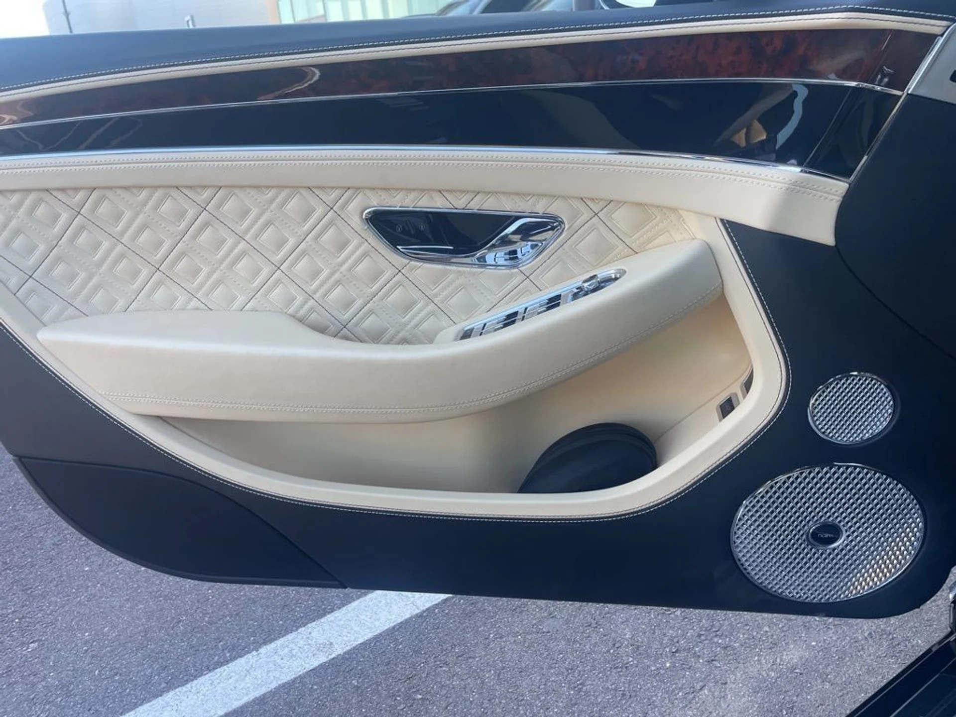 mph012_3421501961_used_2020_bentley_continental_gtv8firsteditioncoupe_8119_22962134_13_1024_fffa841759