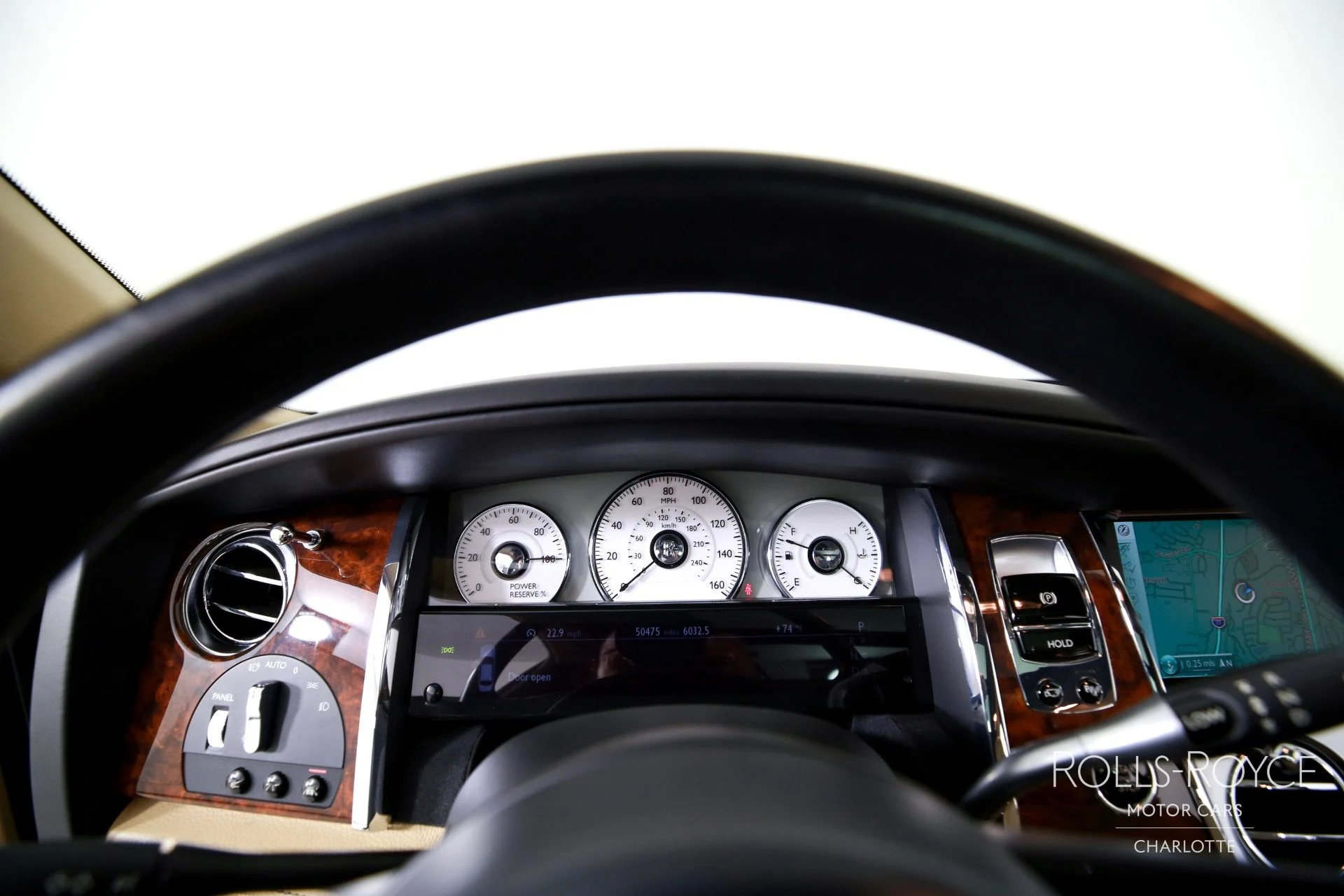 mph012_3422198328_Used_2014_Rolls_Royce_Ghost_1757714696_c55b6acbd9