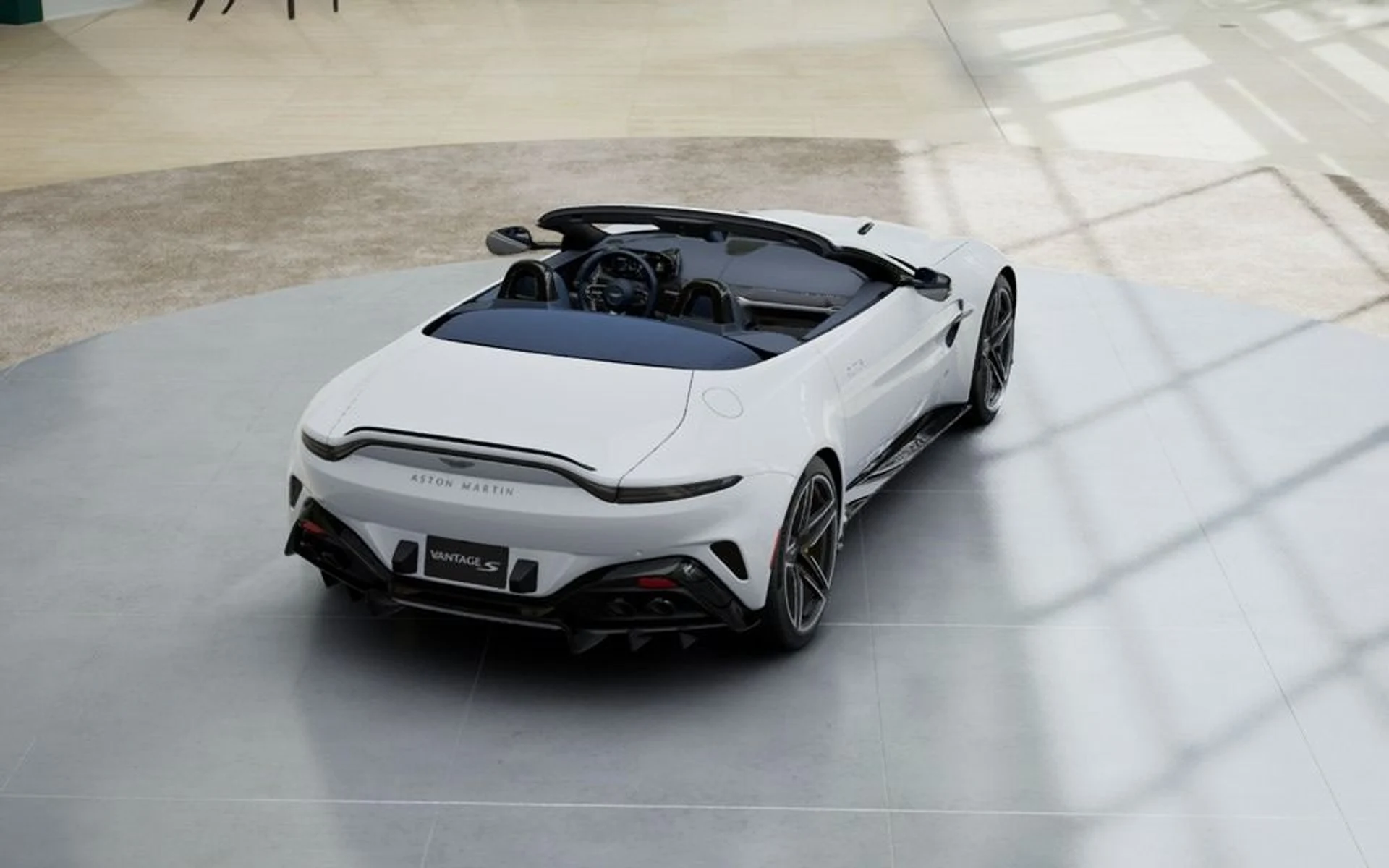 mph012_3428650585_New_2027_Aston_Martin_Vantage_S_Roadster_In_Transit_a715c4a7fe