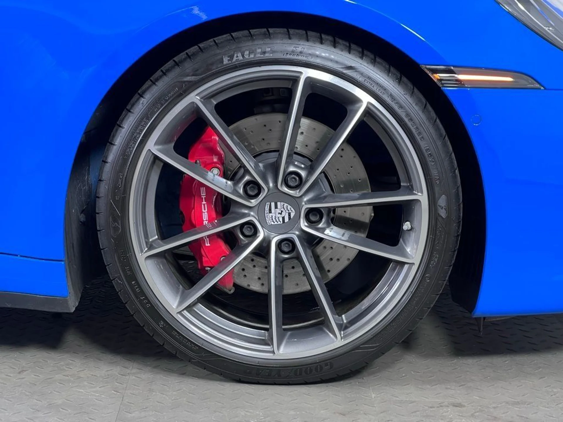 mph012_343301226_90d9bf8717330f8af4f8f041861af750_116640a536