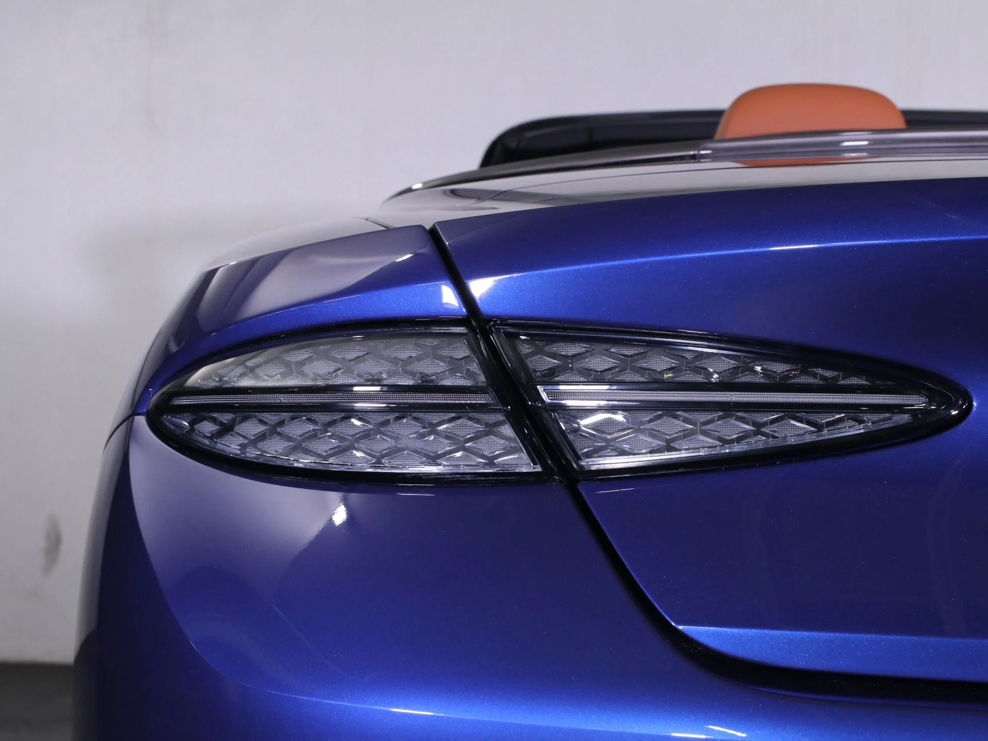 mph012_3433882005_New_2025_Aston_Martin_DB_12_1757962919_8c2bb1db61