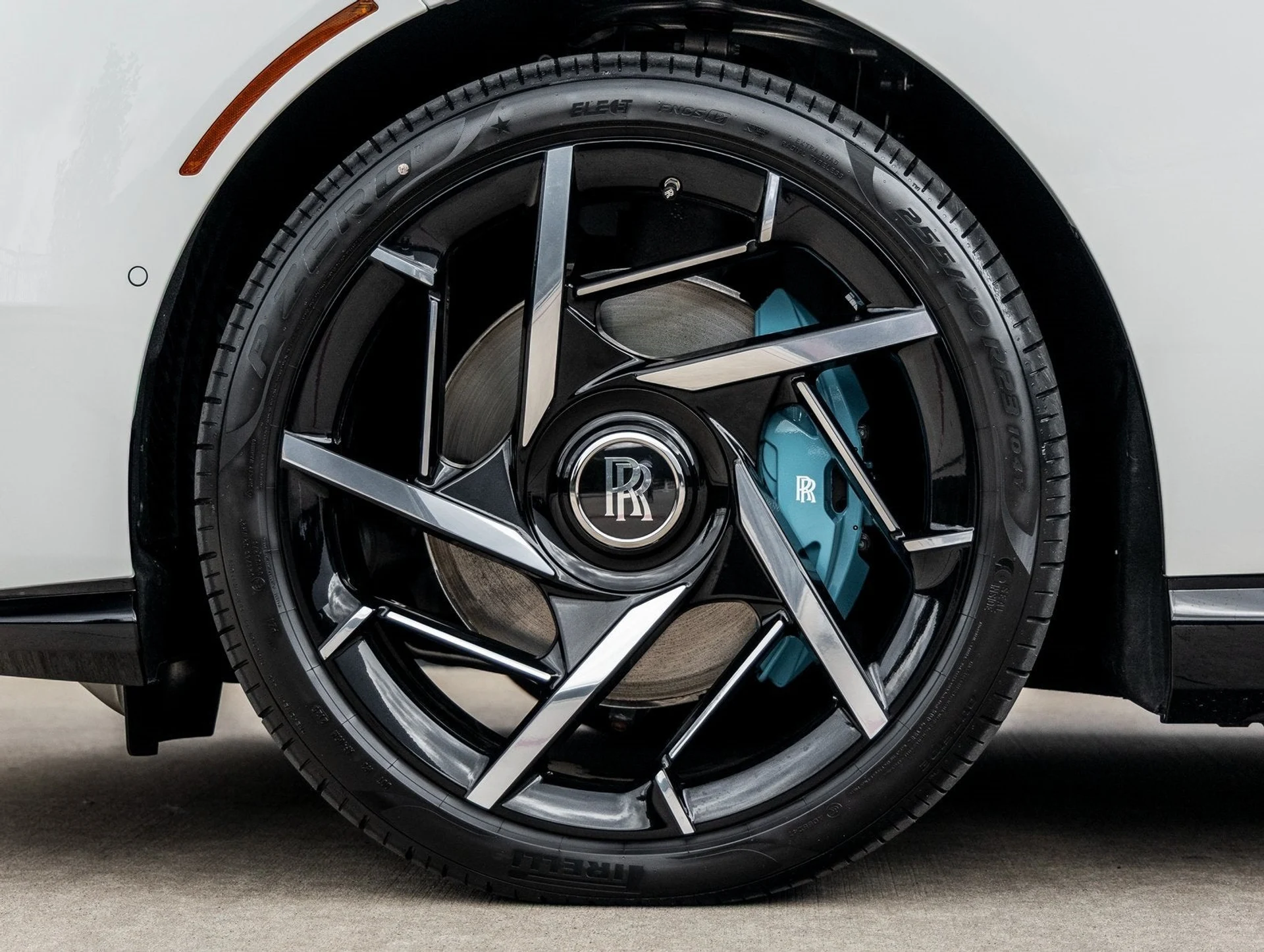 mph012_3442824563_13_ddf0602b94