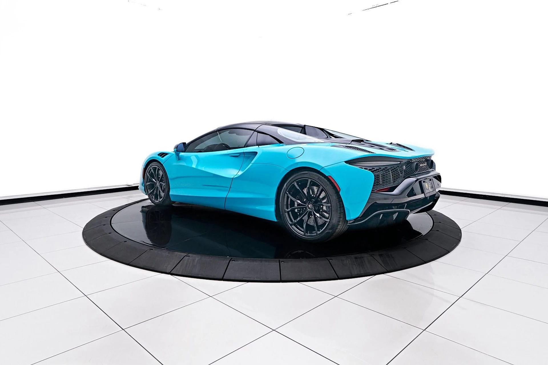 mph012_3449191329_Used_2025_Mc_Laren_Artura_Tech_Lux_1745952984_8e4b2b0548