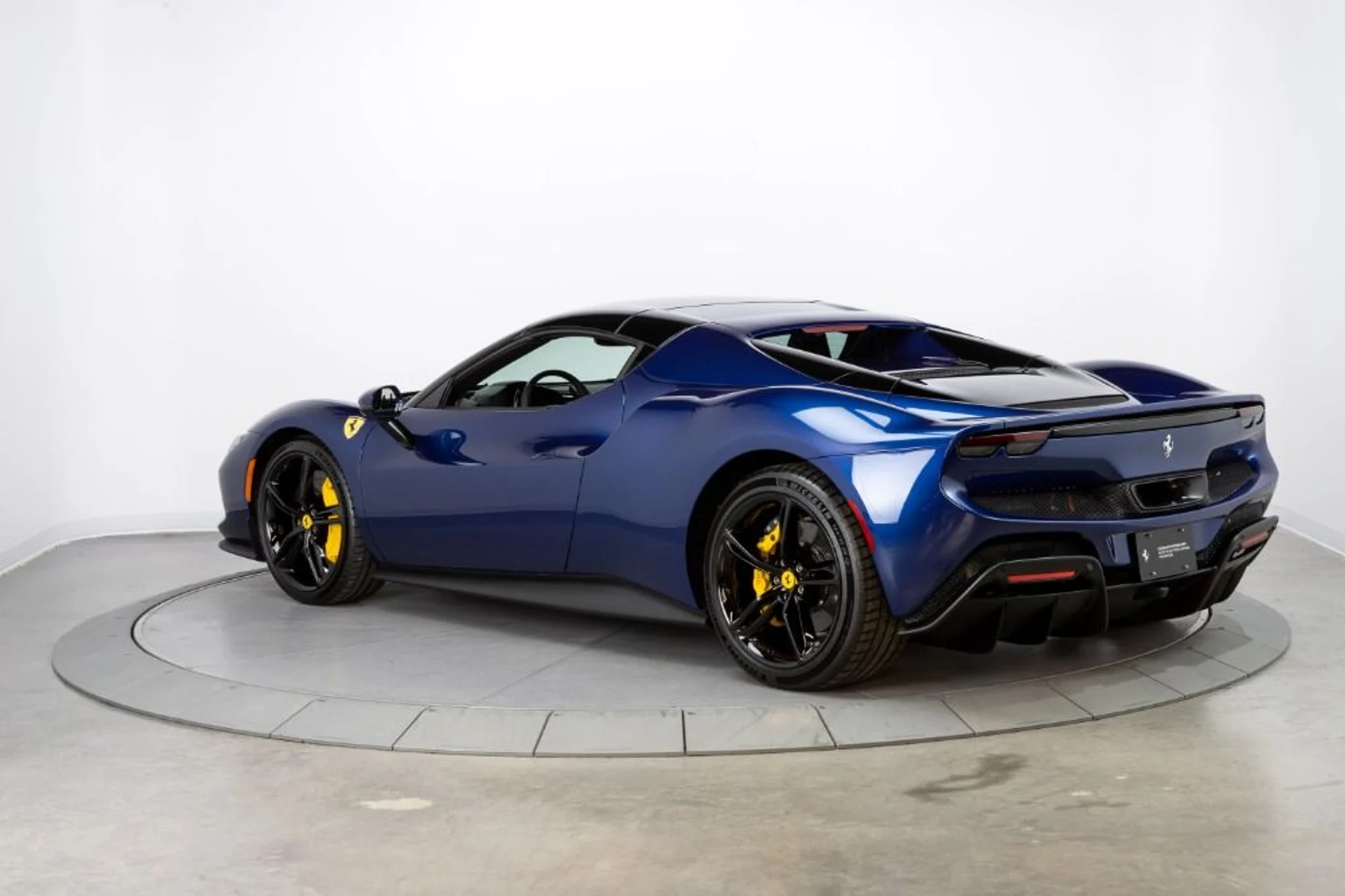 mph012_3460511128_Used_2023_Ferrari_296_GTS_e4e1b1b159