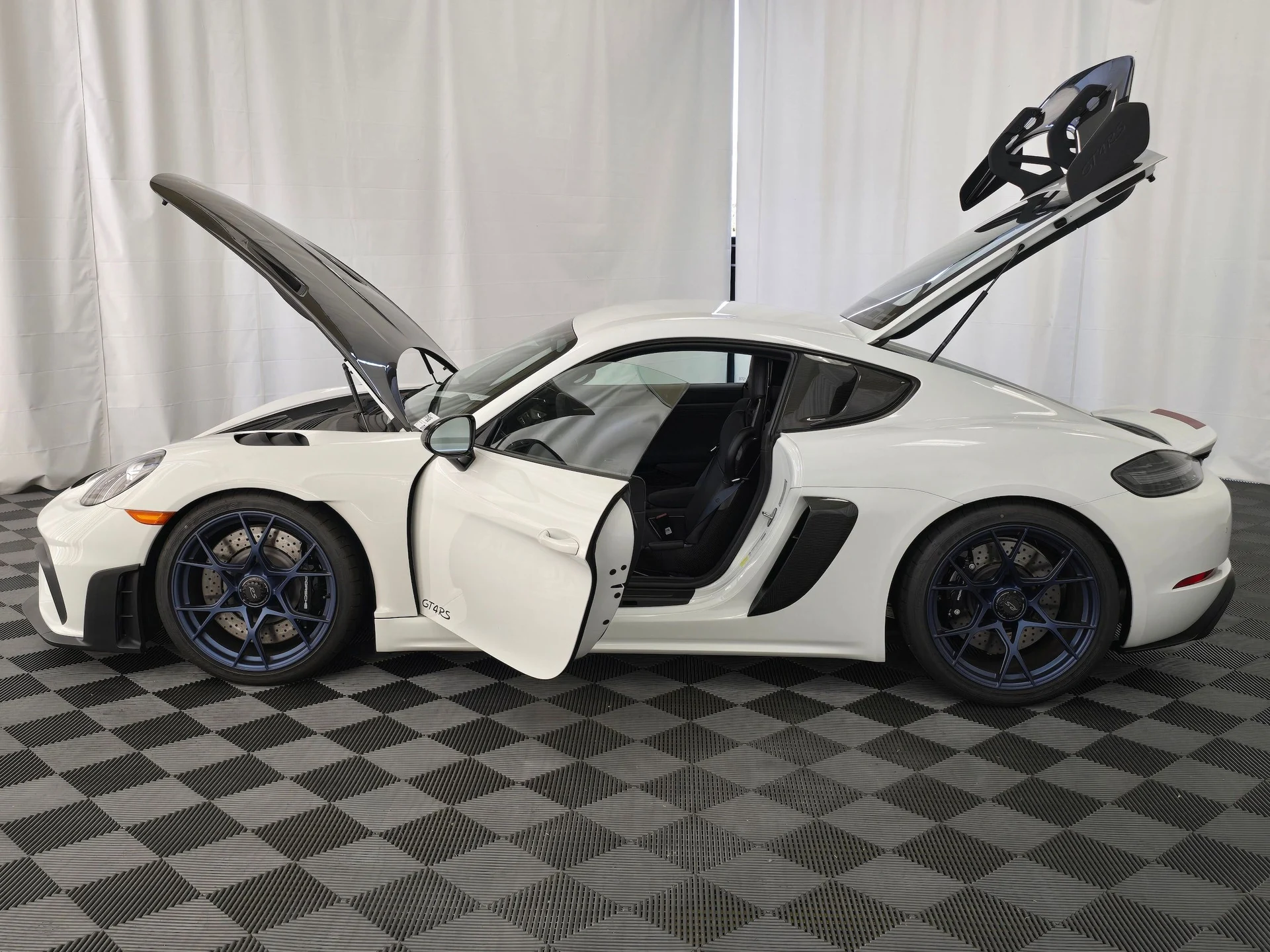 mph012_3461025939_7c81fb2ea1cf70cb8e13a2ae567f1b26x_e04c65dedc