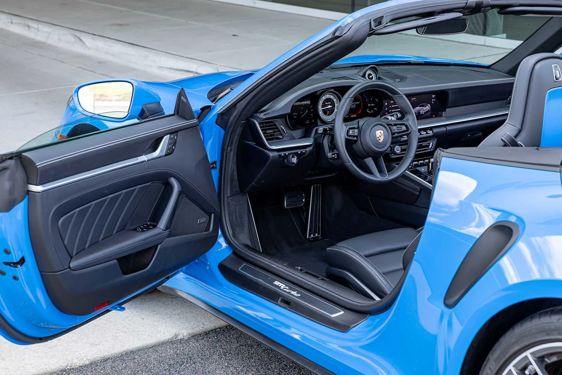 mph012_3465723957_47af1c19087eeff4b03157f9cf63556ex_ed60a0a56a