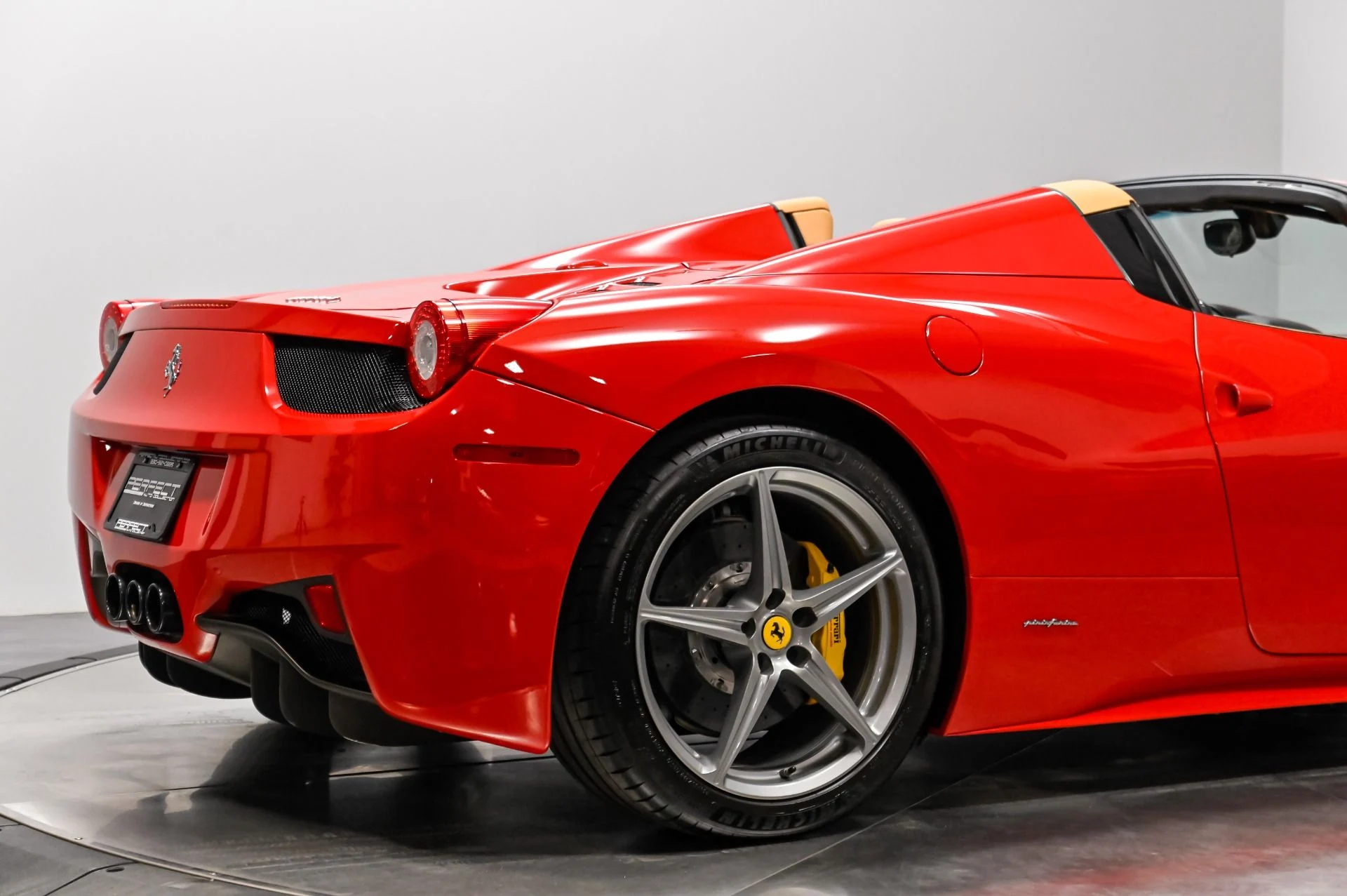mph012_3467164379_Used_2013_Ferrari_458_Spider_1788114658_1c663d9330