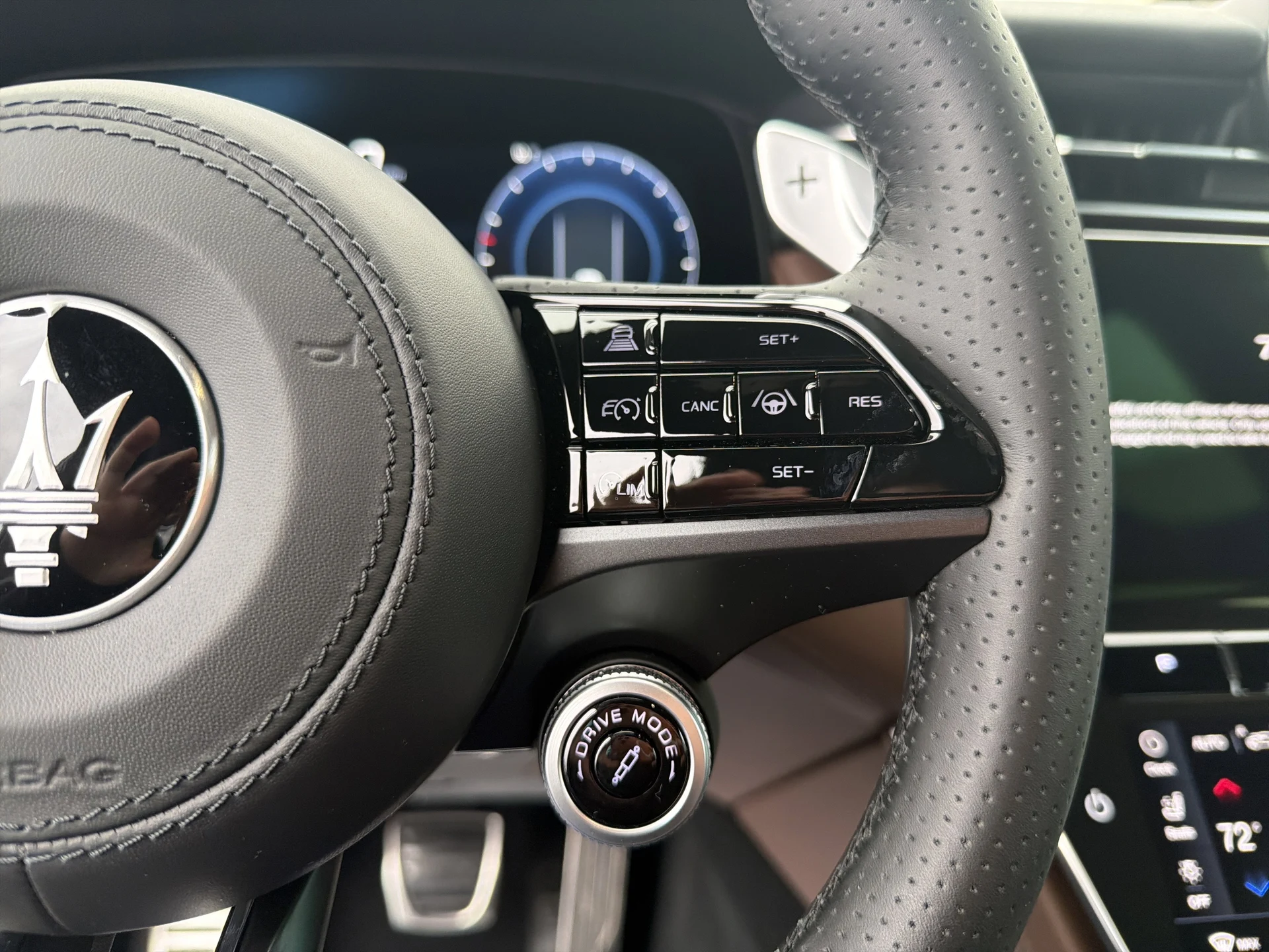 mph012_3474806317_13_921c0ab6ae