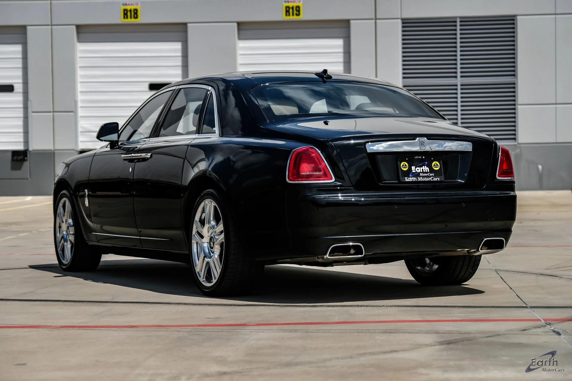 mph012_347498410_dd1095aa998d82bbbfe7253a3c607e47x_de72d2a333